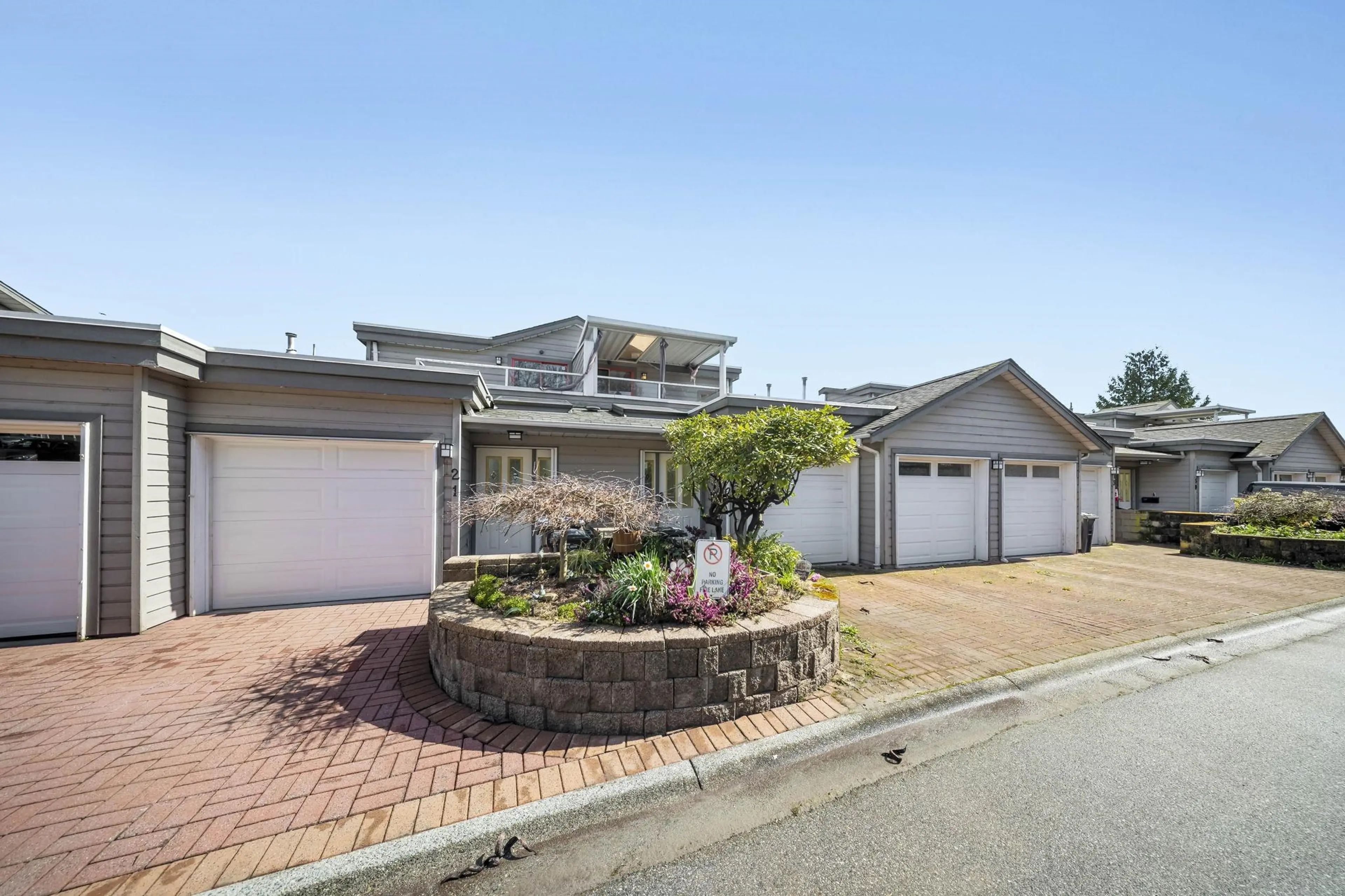 #20 323 GOVERNORS COURT - Image 3