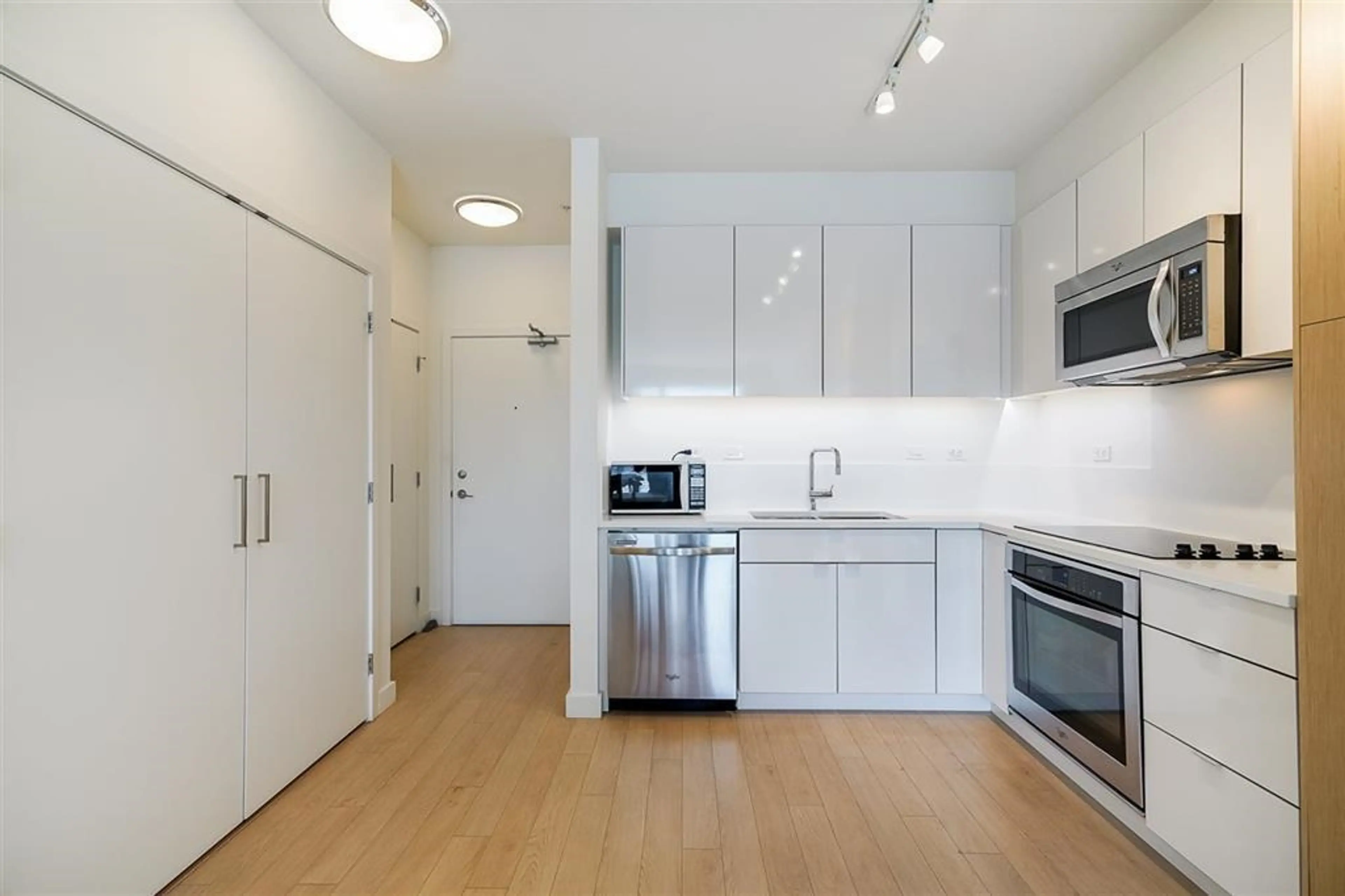 Property at #211 1621 HAMILTON AVENUE, North Vancouver, BC