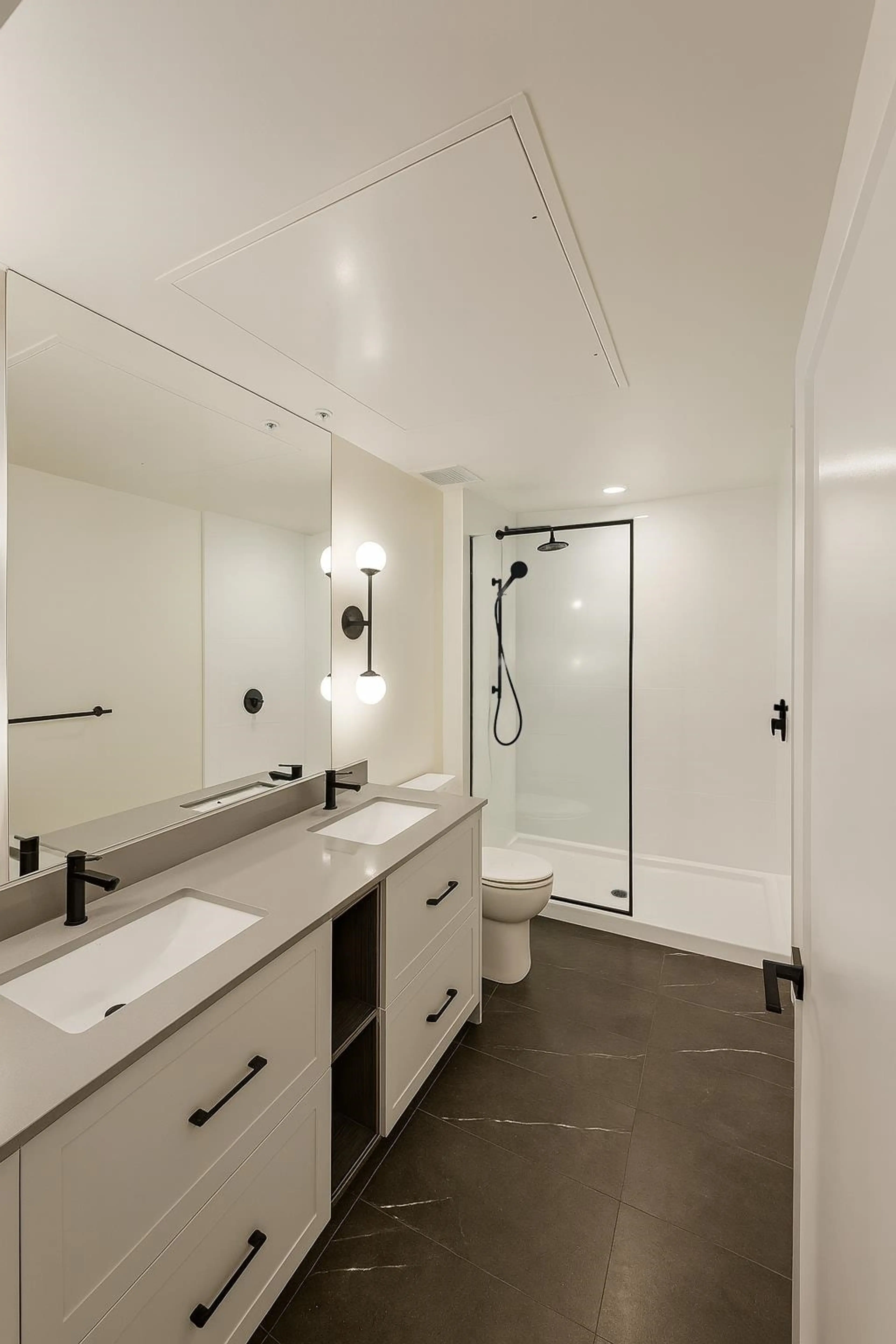 Property at #407 27215 ALDERGROVE TOWN CENTRE DRIVE, Langley, BC