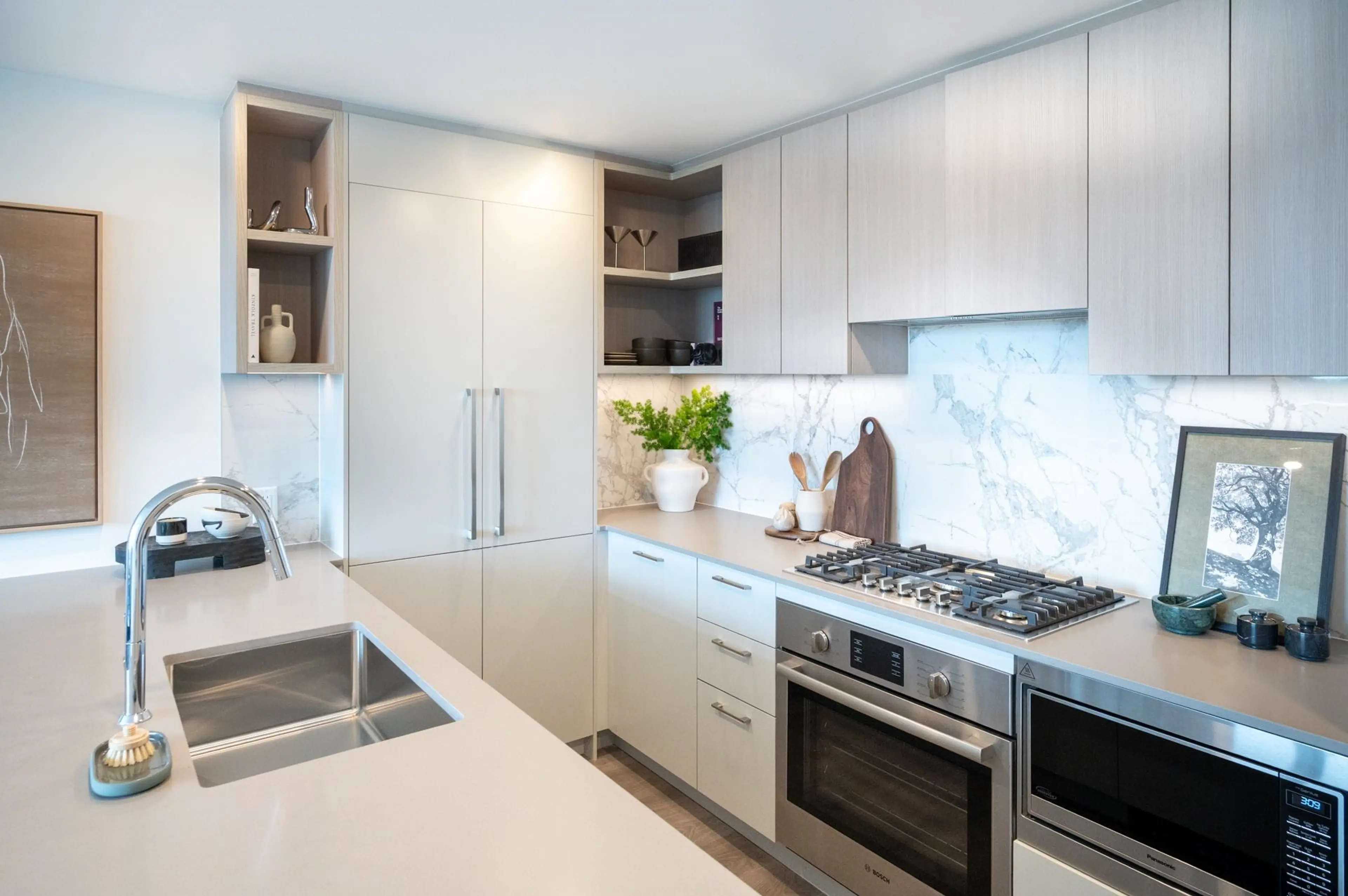 Property at #3310 6468 WILLINGDON AVENUE, Burnaby, BC