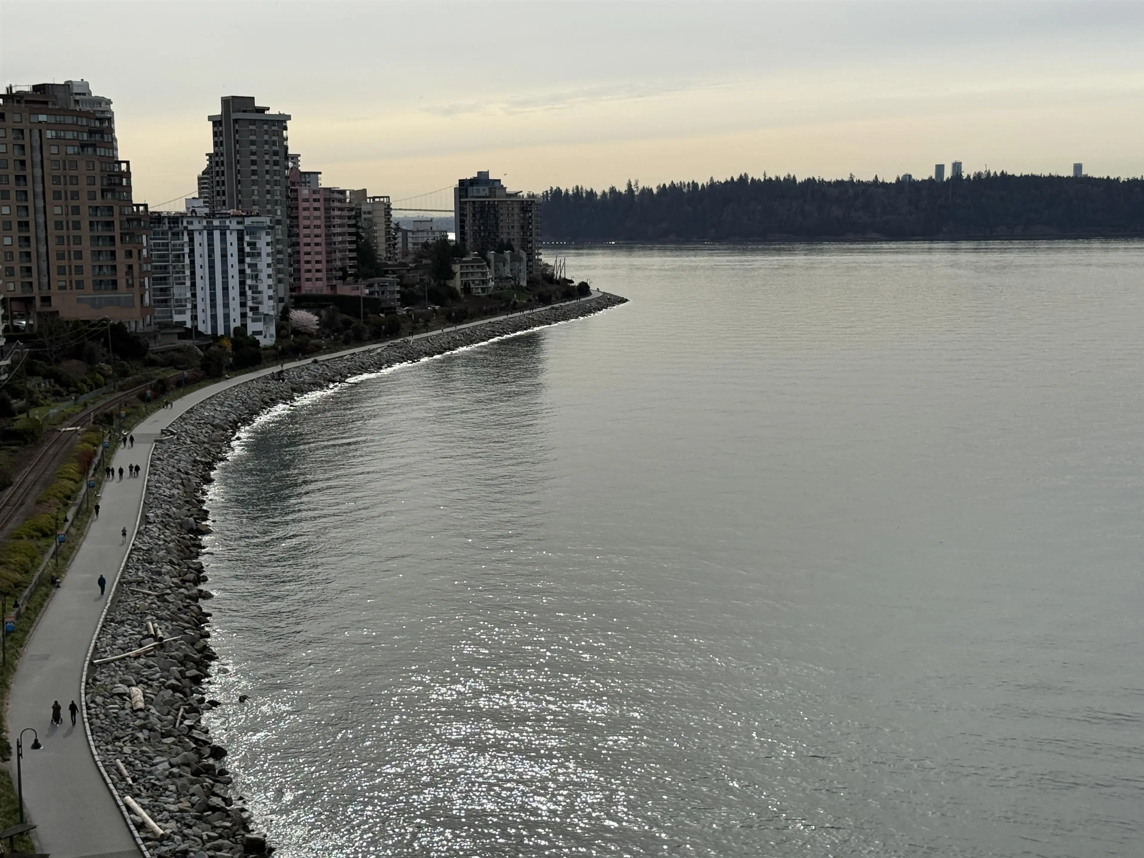 Property at #1105 150 24TH STREET, West Vancouver, BC