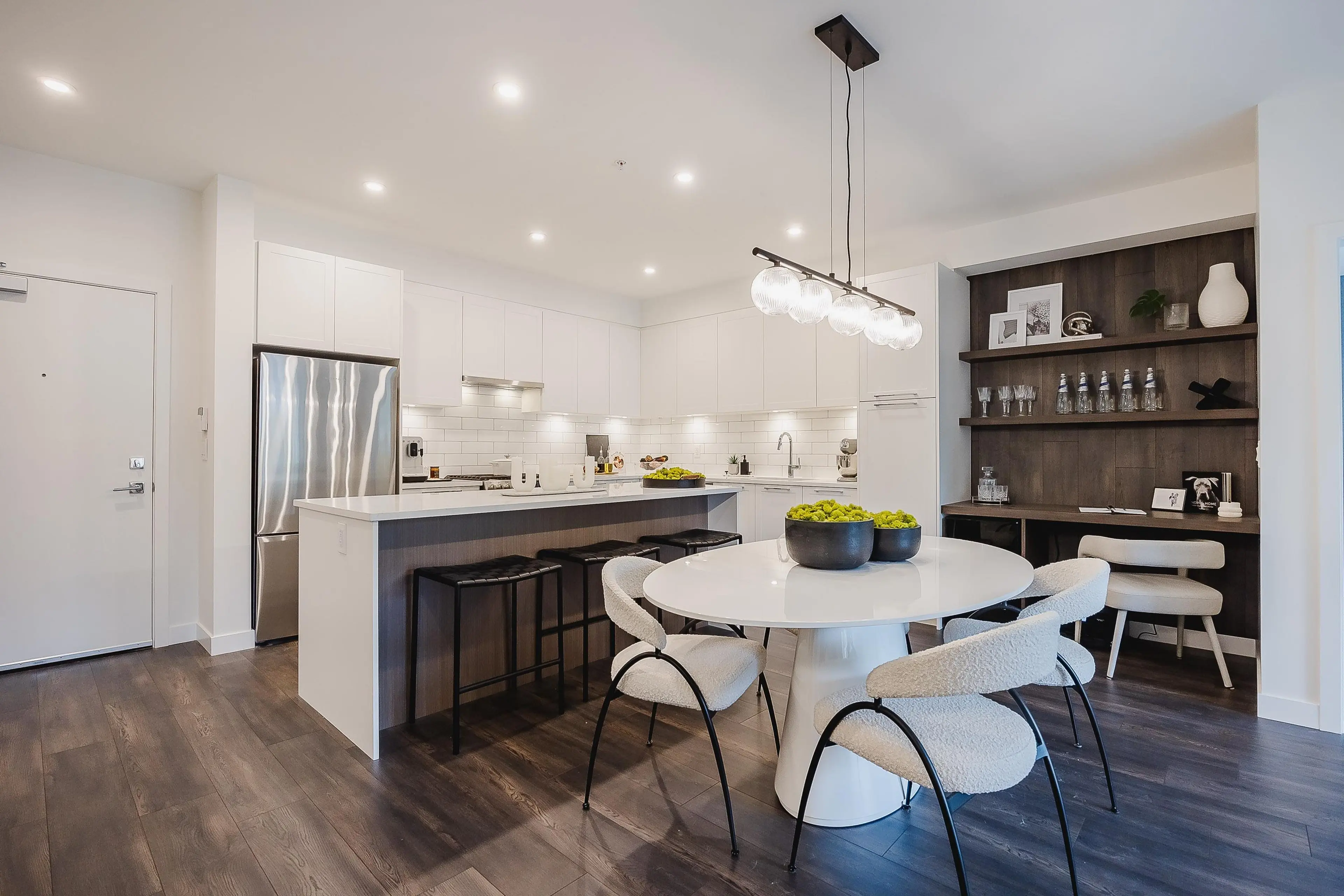 Property at #405 32174 GEORGE FERGUSON WAY, Abbotsford, BC