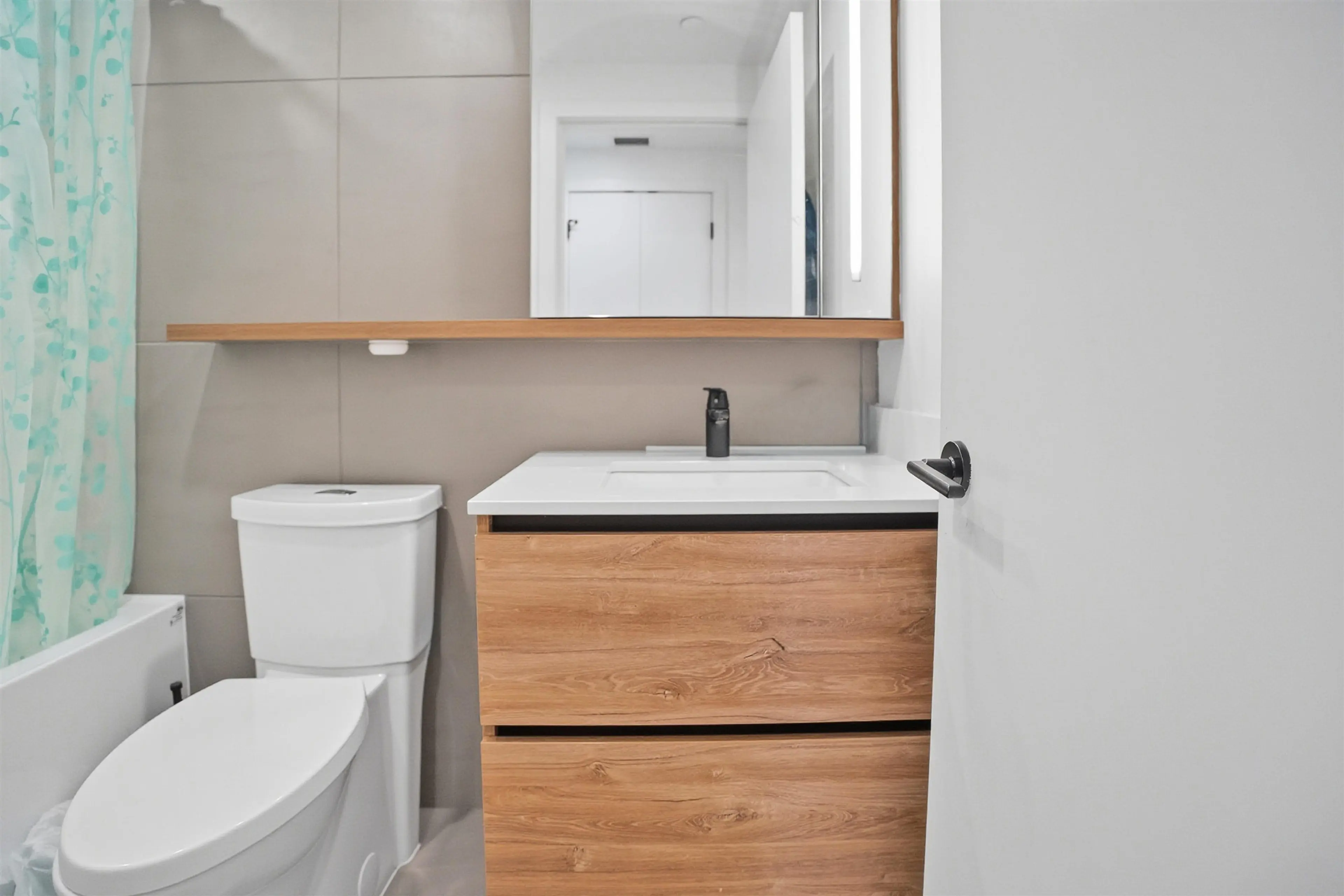 Property at #2602 10448 UNIVERSITY DRIVE, Surrey, BC