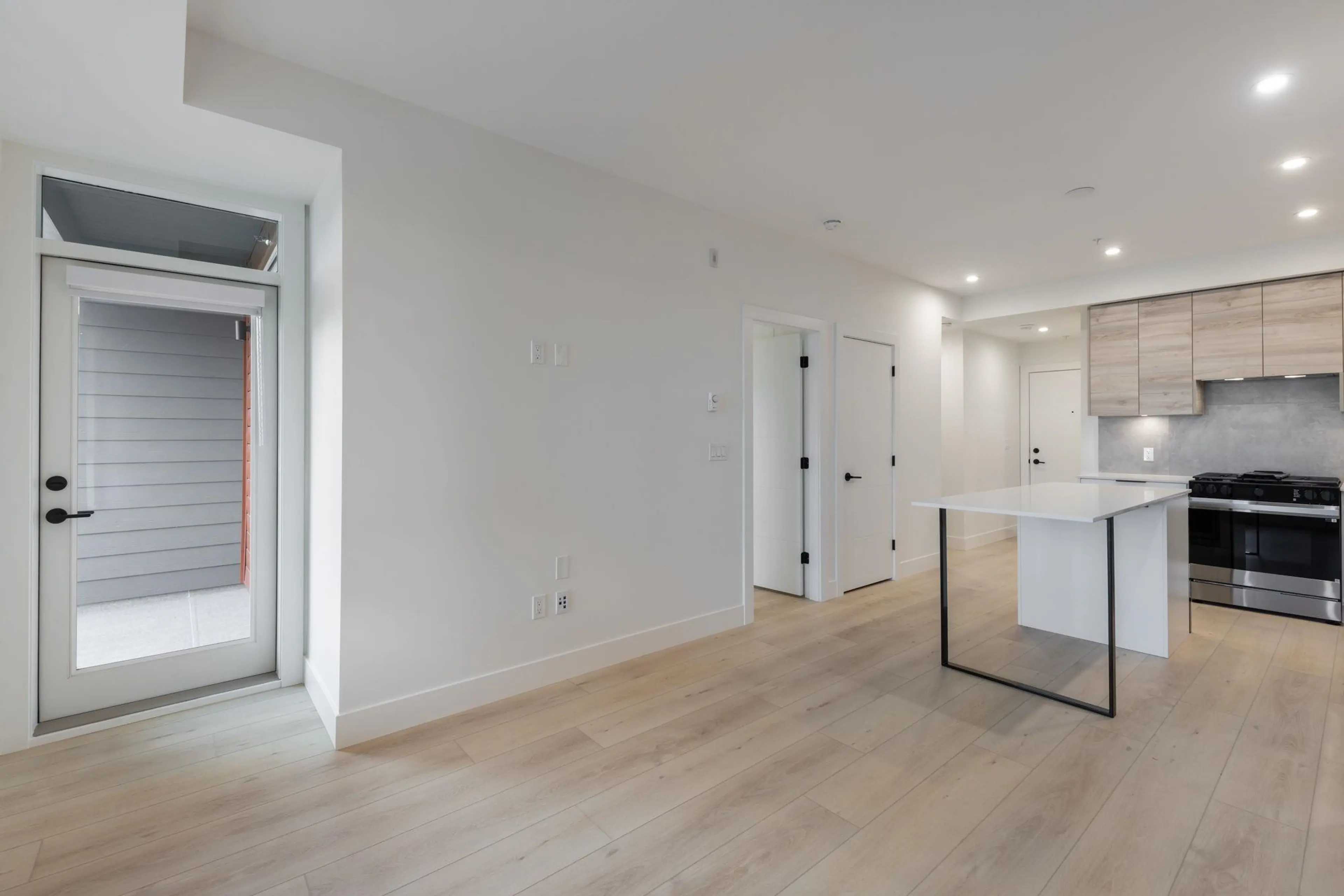 Property at #513 30494 CARDINAL AVENUE, Abbotsford, BC