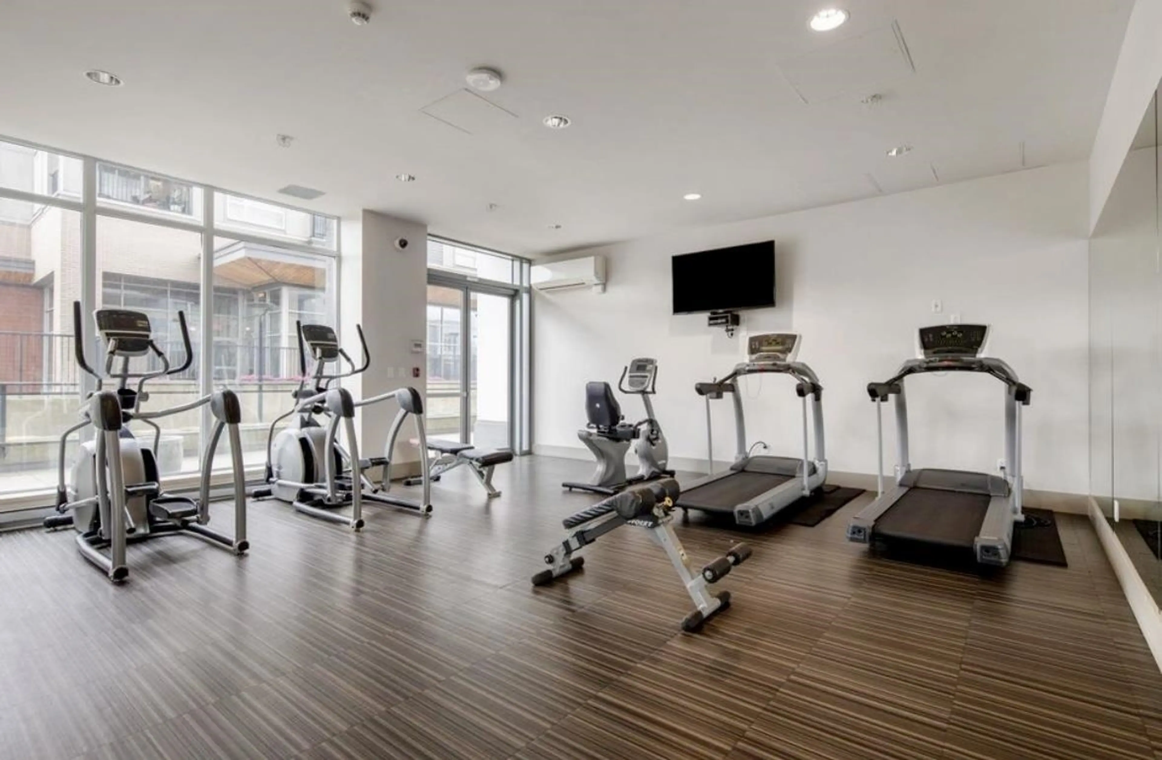 Property at #209 13325 102A AVENUE, Surrey, BC