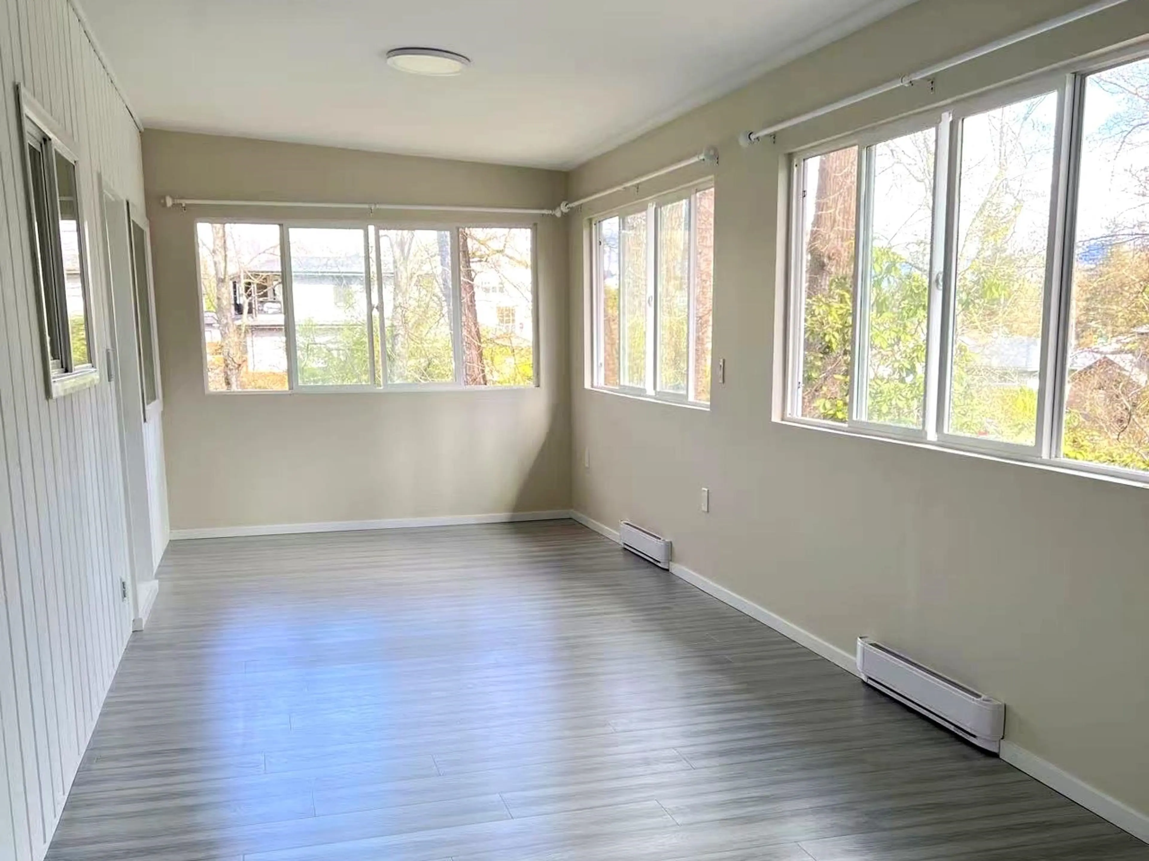 Property at 4383 PINEWOOD CRESCENT, Burnaby, BC