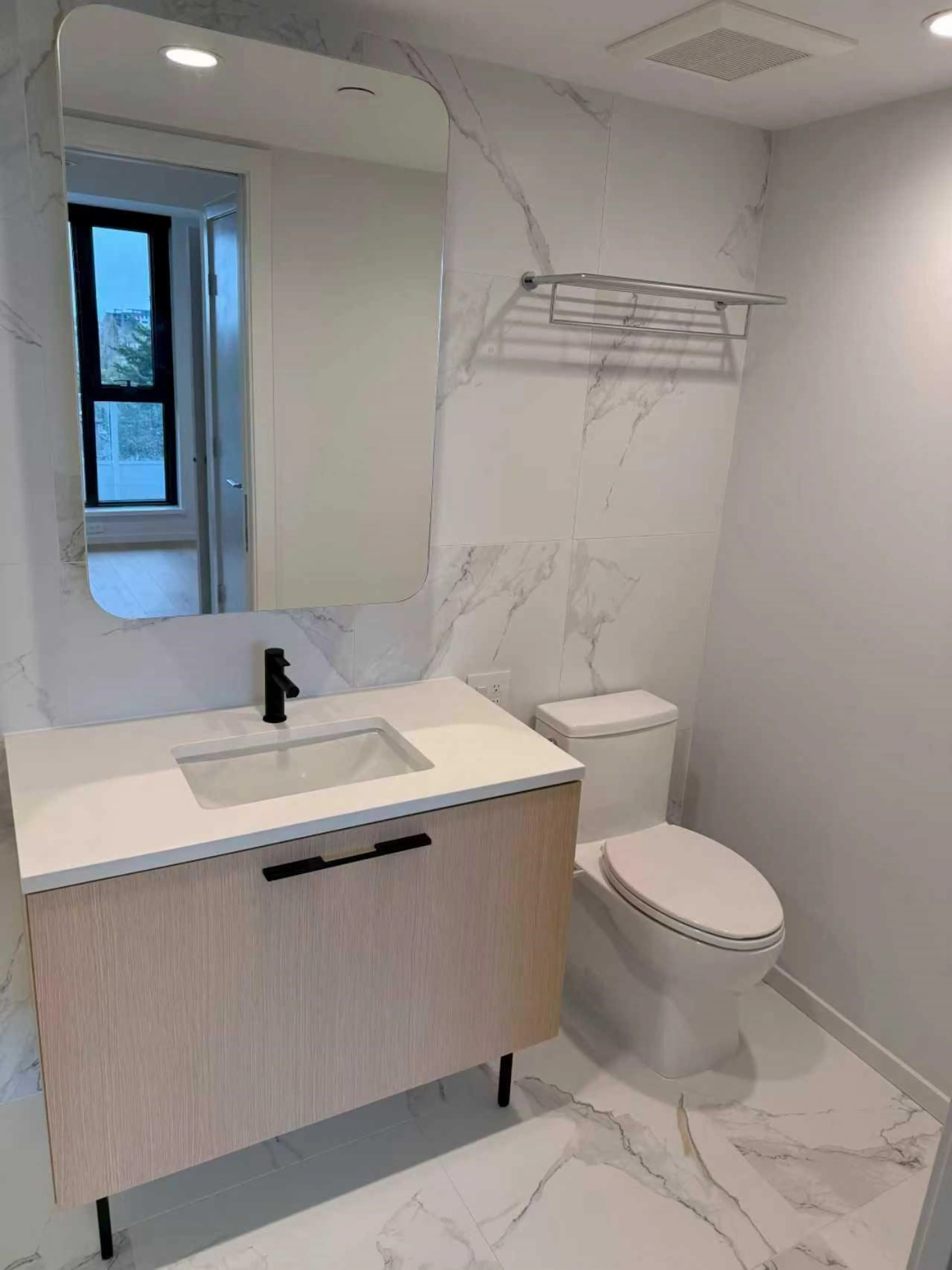 Property at #512 2729 KINGSWAY, Vancouver, BC