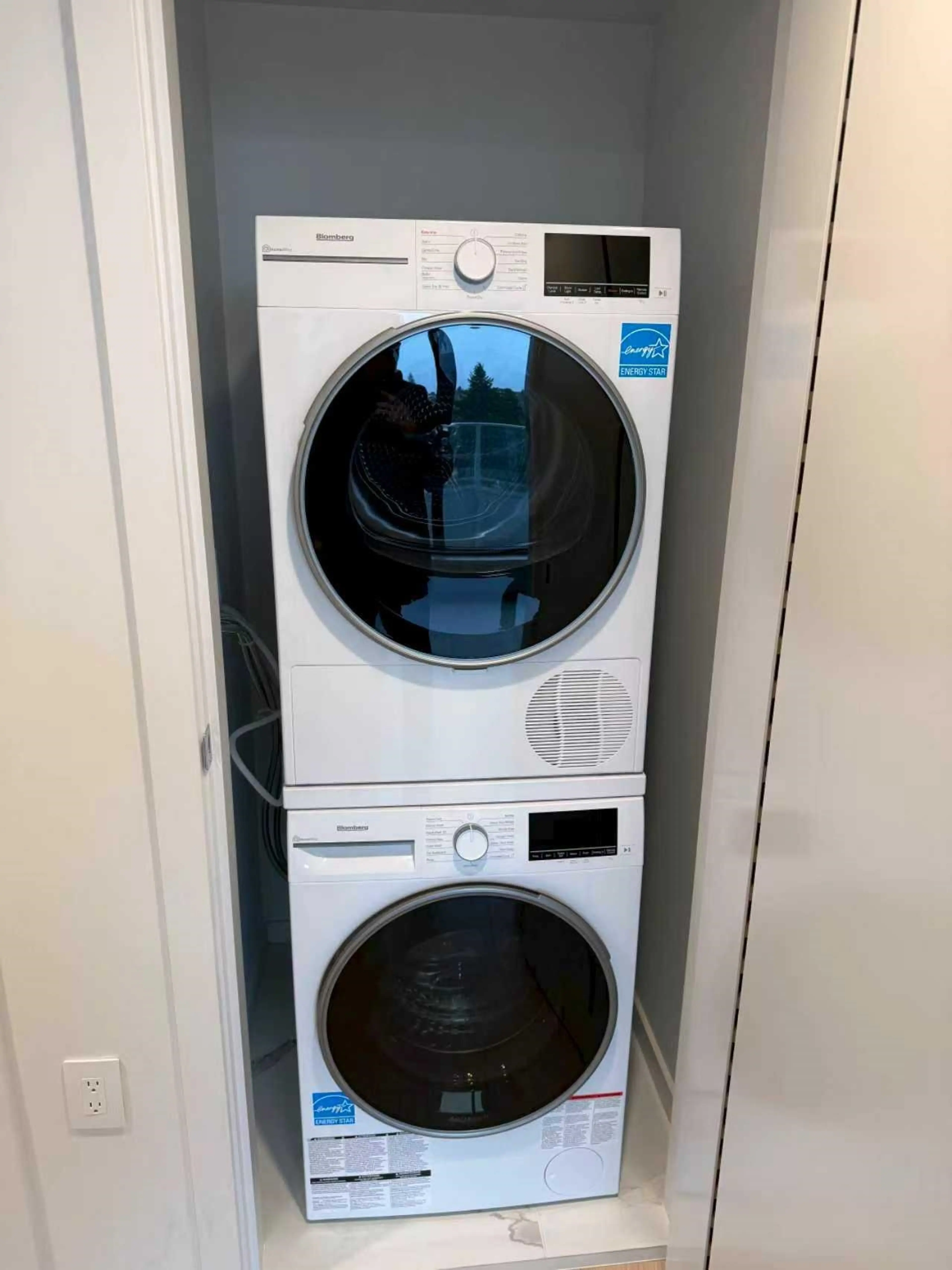 Property at #512 2729 KINGSWAY, Vancouver, BC