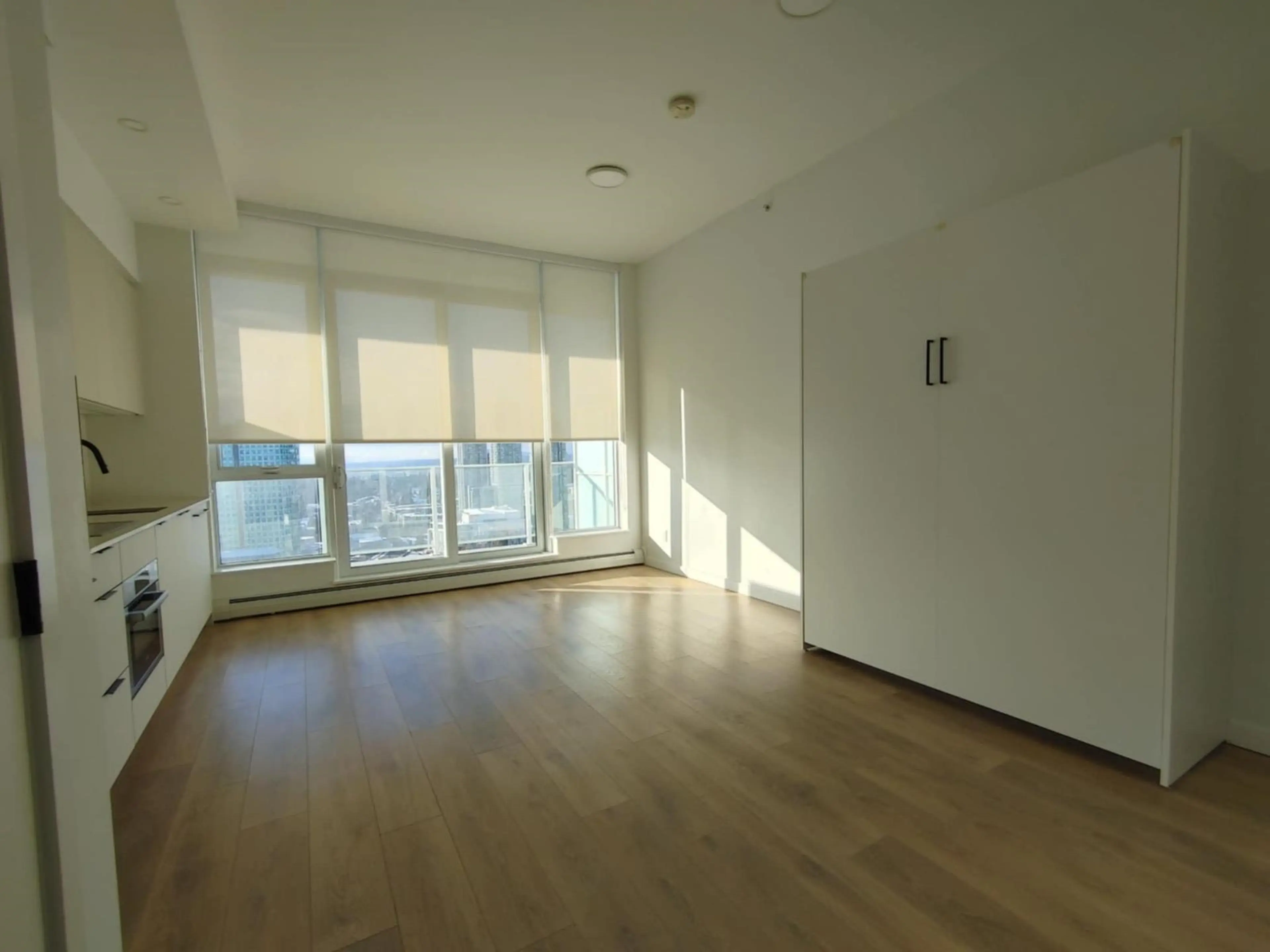 Property at #3009 13685 102 AVENUE, Surrey, BC