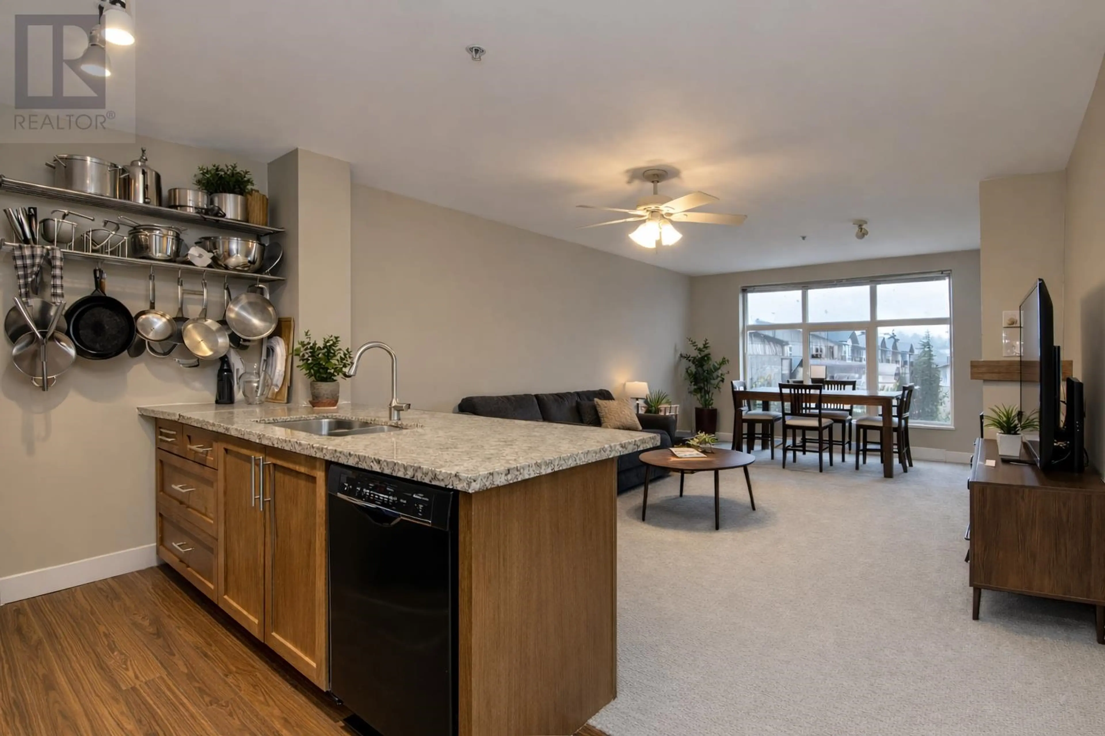 Property at #402 1211 VILLAGE GREEN WAY, Squamish, BC