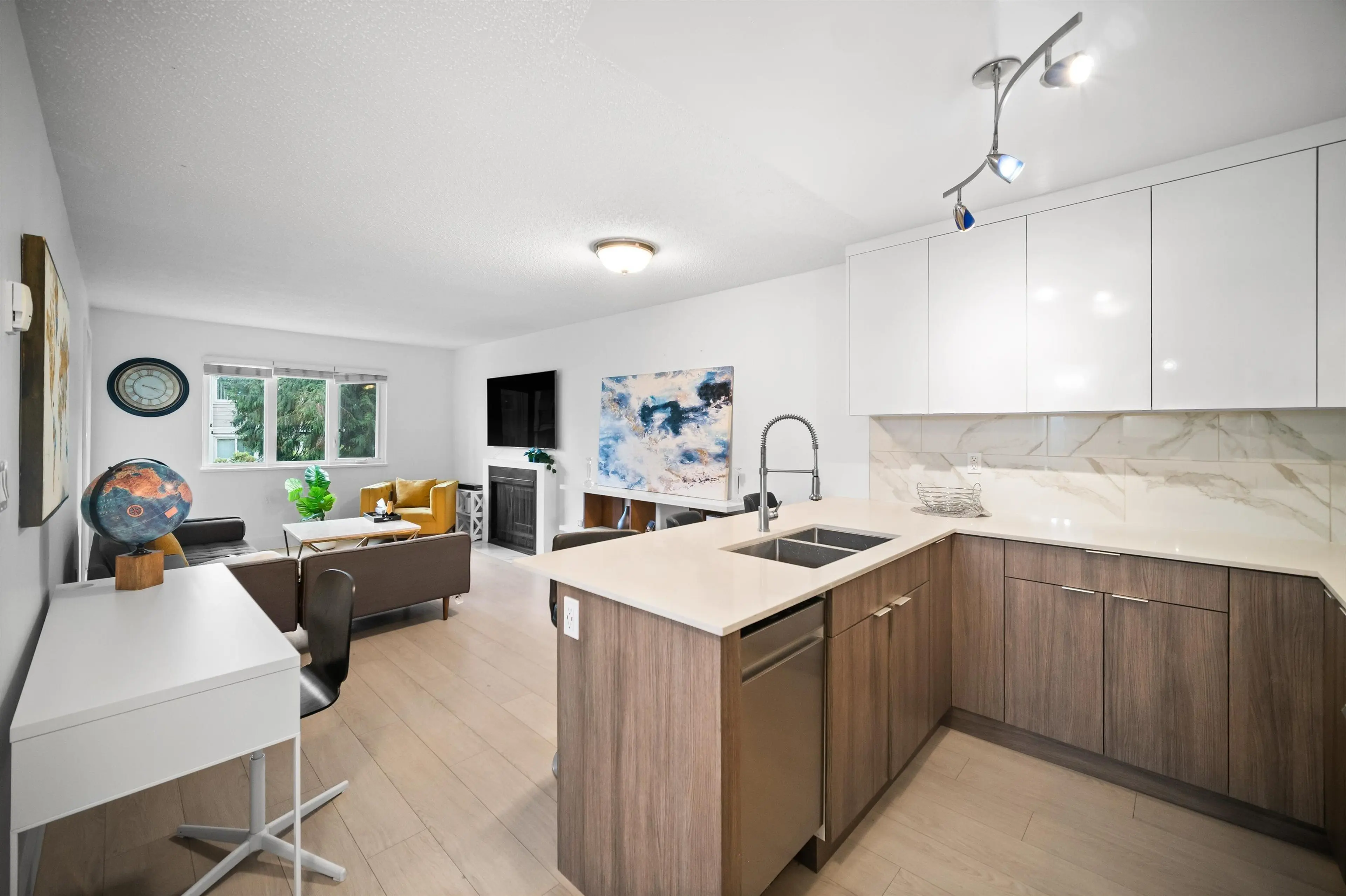 Property at #203 1122 KING ALBERT AVENUE, Coquitlam, BC