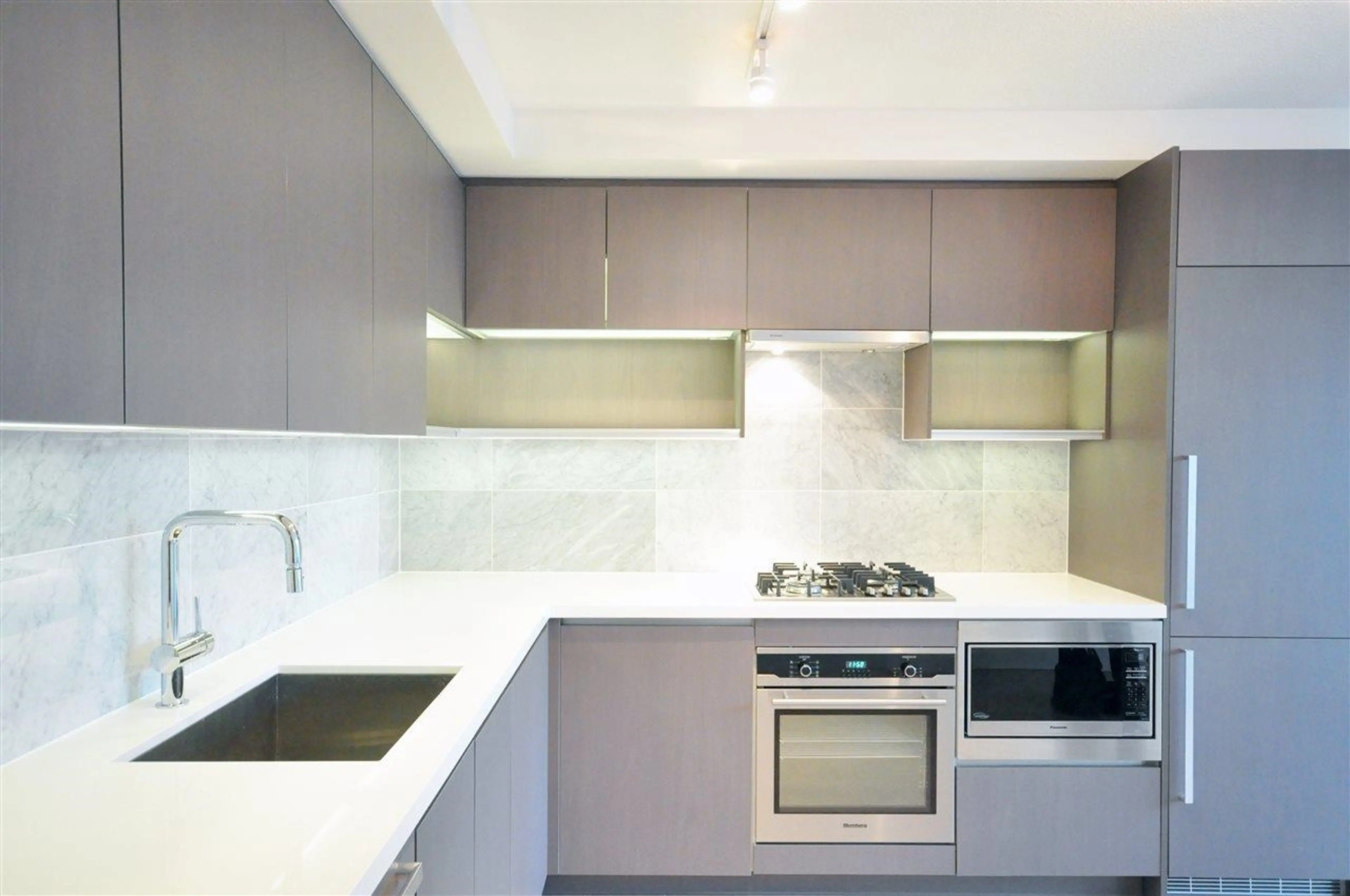 Property at #802 3131 KETCHESON ROAD, Richmond, BC