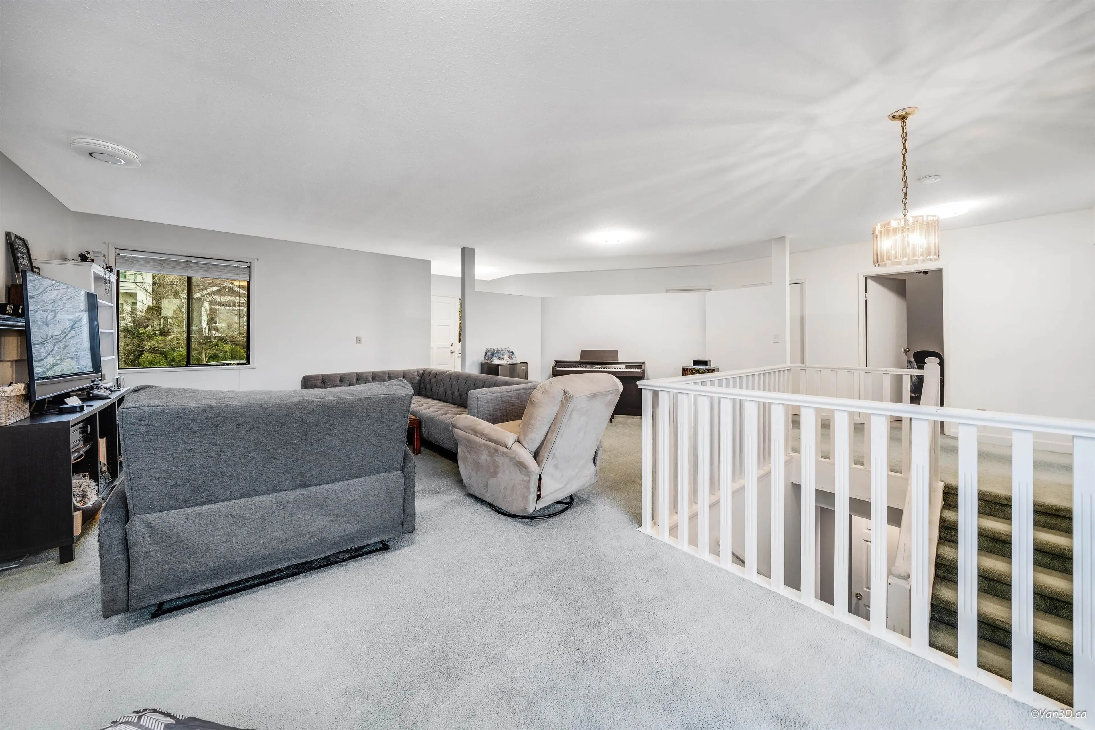 Property at 221 W 28TH STREET, North Vancouver, BC