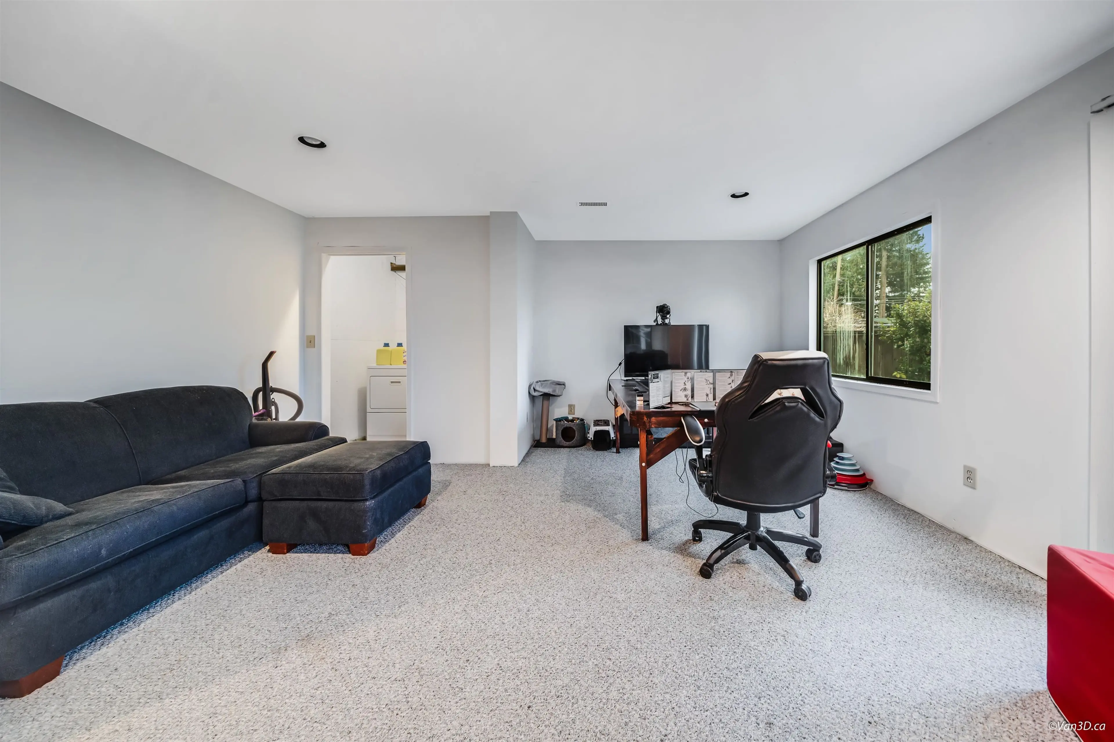 Property at 221 W 28TH STREET, North Vancouver, BC