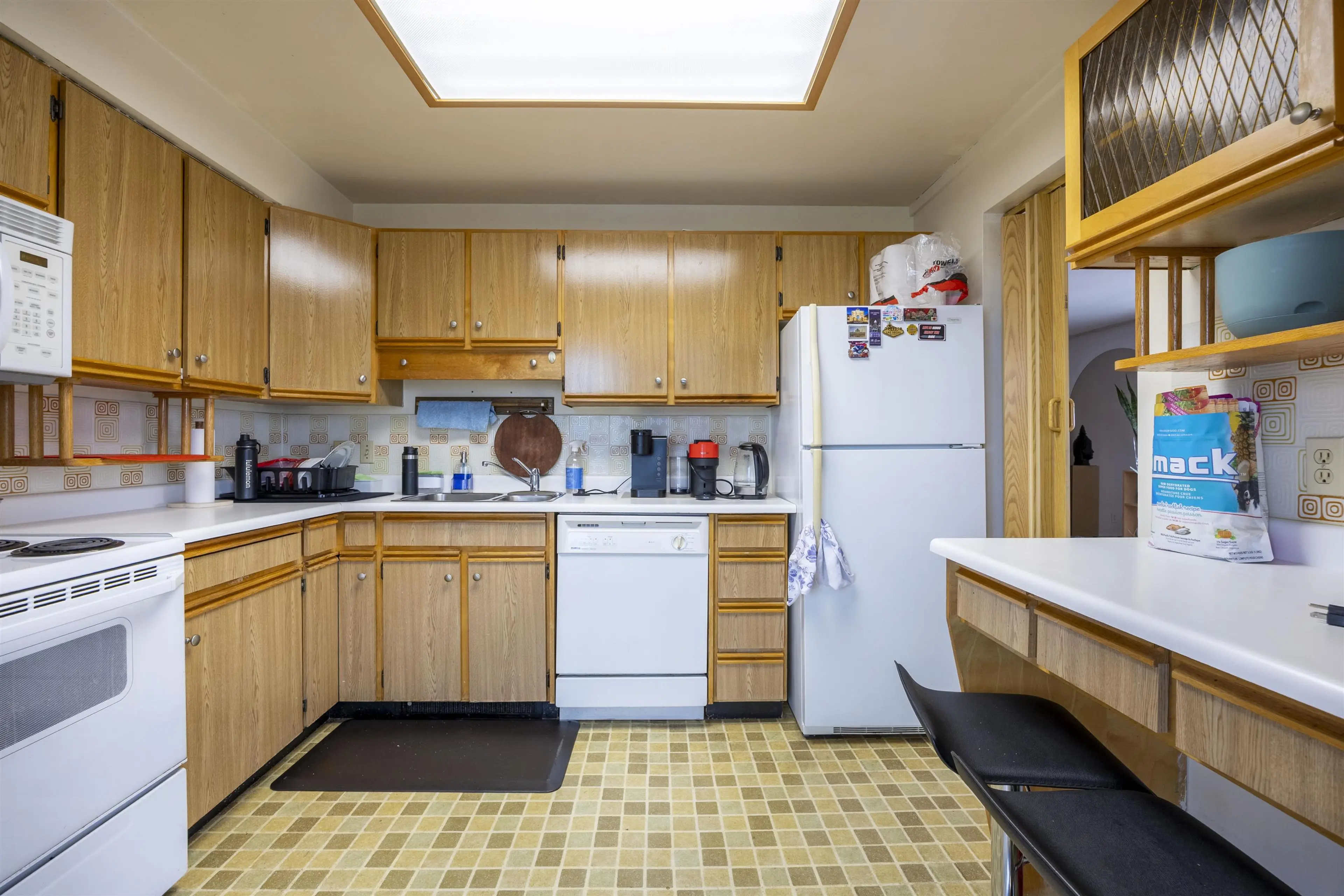 Property at #902 615 BELMONT STREET, New Westminster, BC