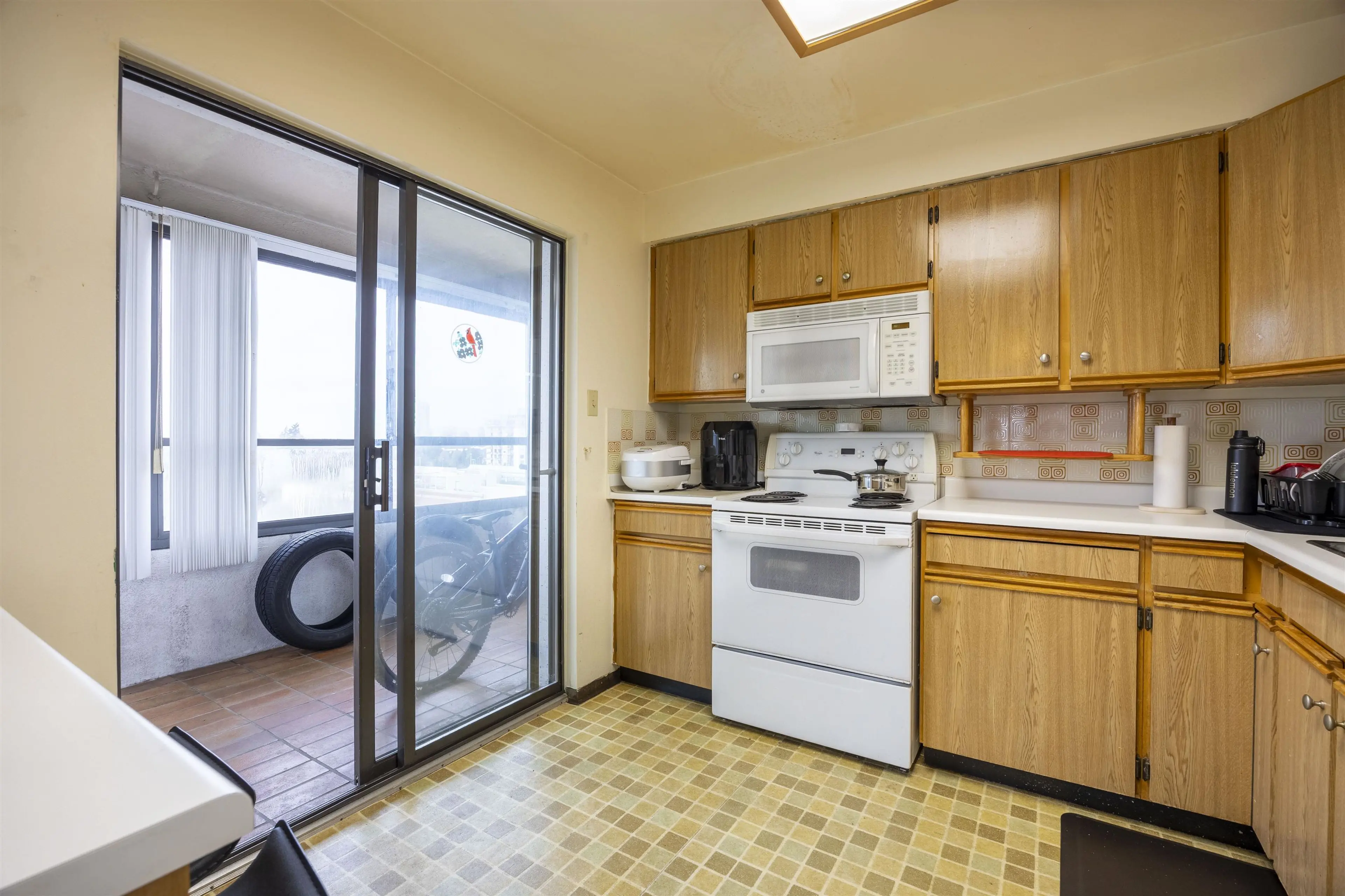 Property at #902 615 BELMONT STREET, New Westminster, BC