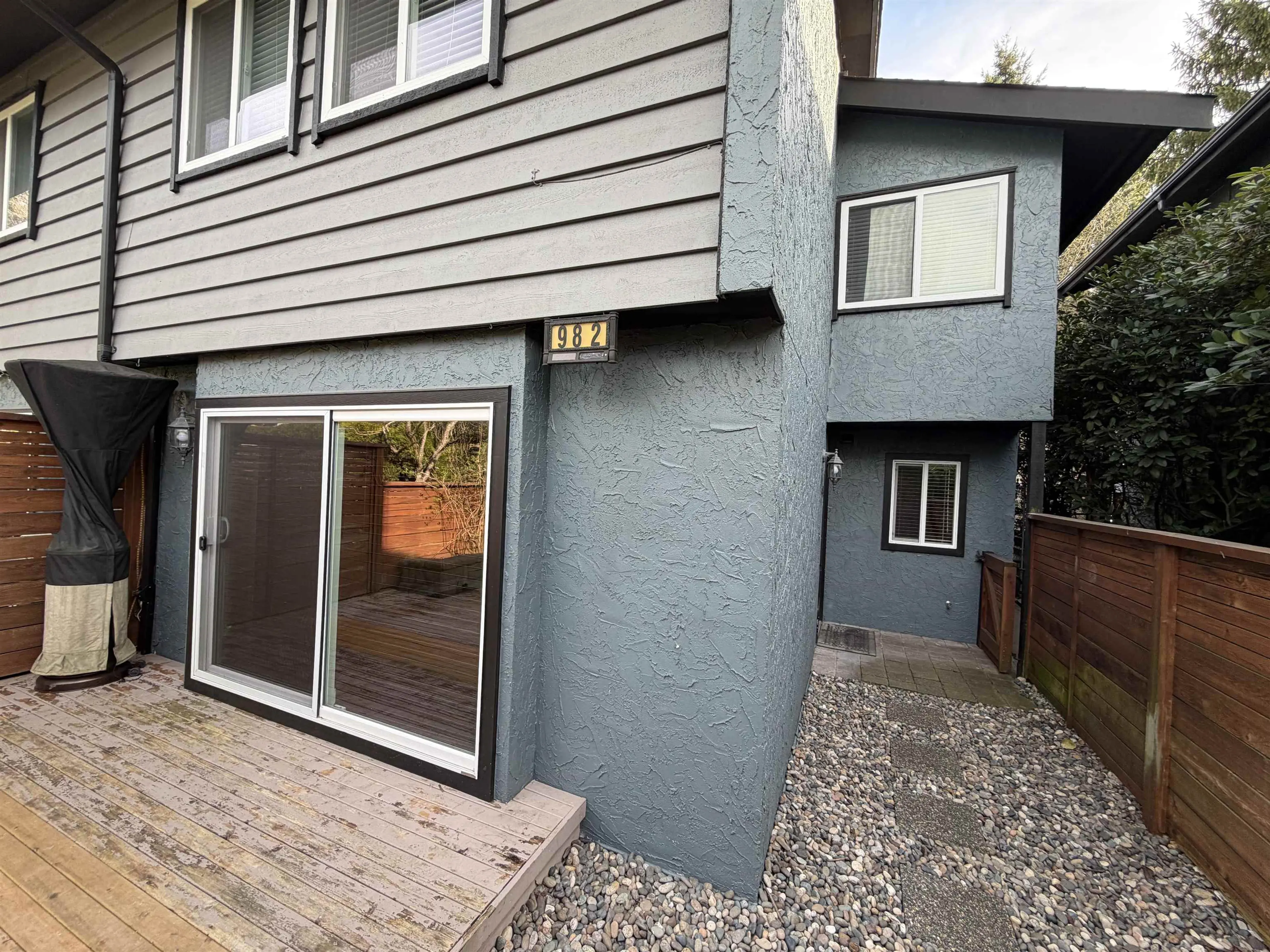 Property at 982 HOWIE AVENUE, Coquitlam, BC