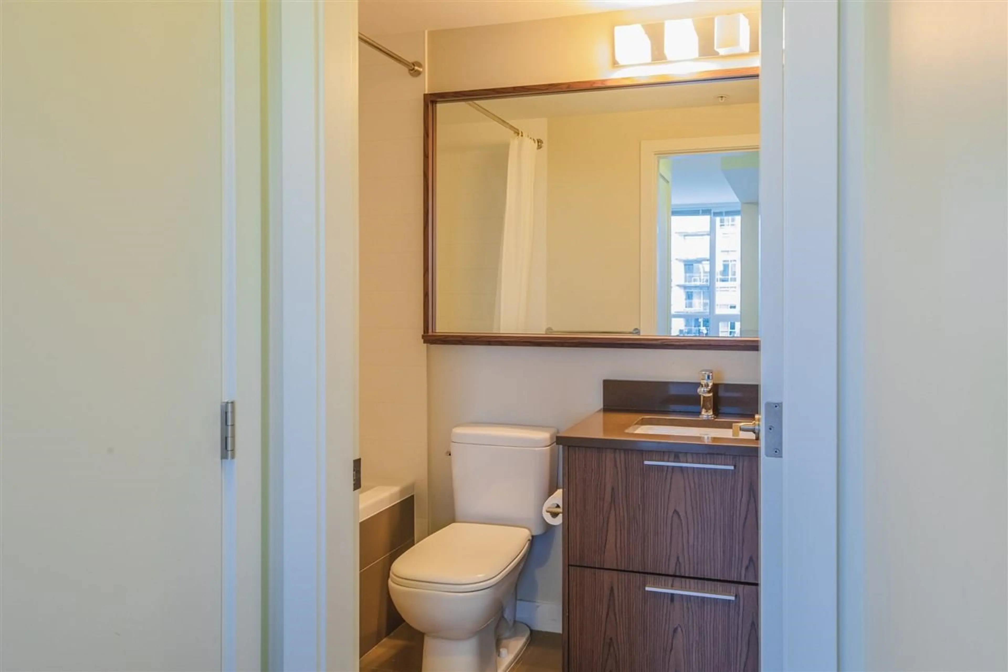 Property at #2607 2975 ATLANTIC AVENUE, Coquitlam, BC