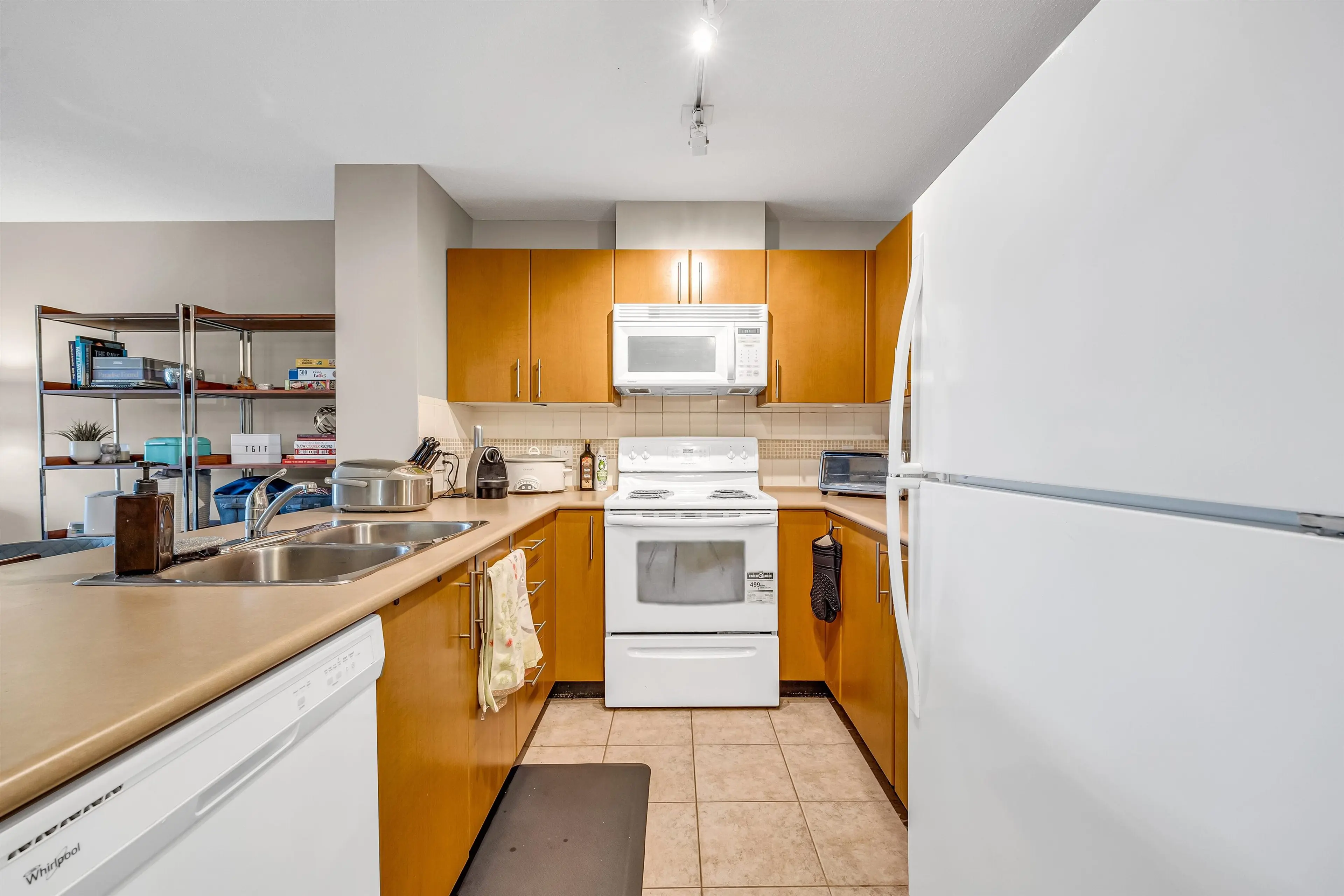 Property at #403 7088 MONT ROYAL SQUARE, Vancouver, BC