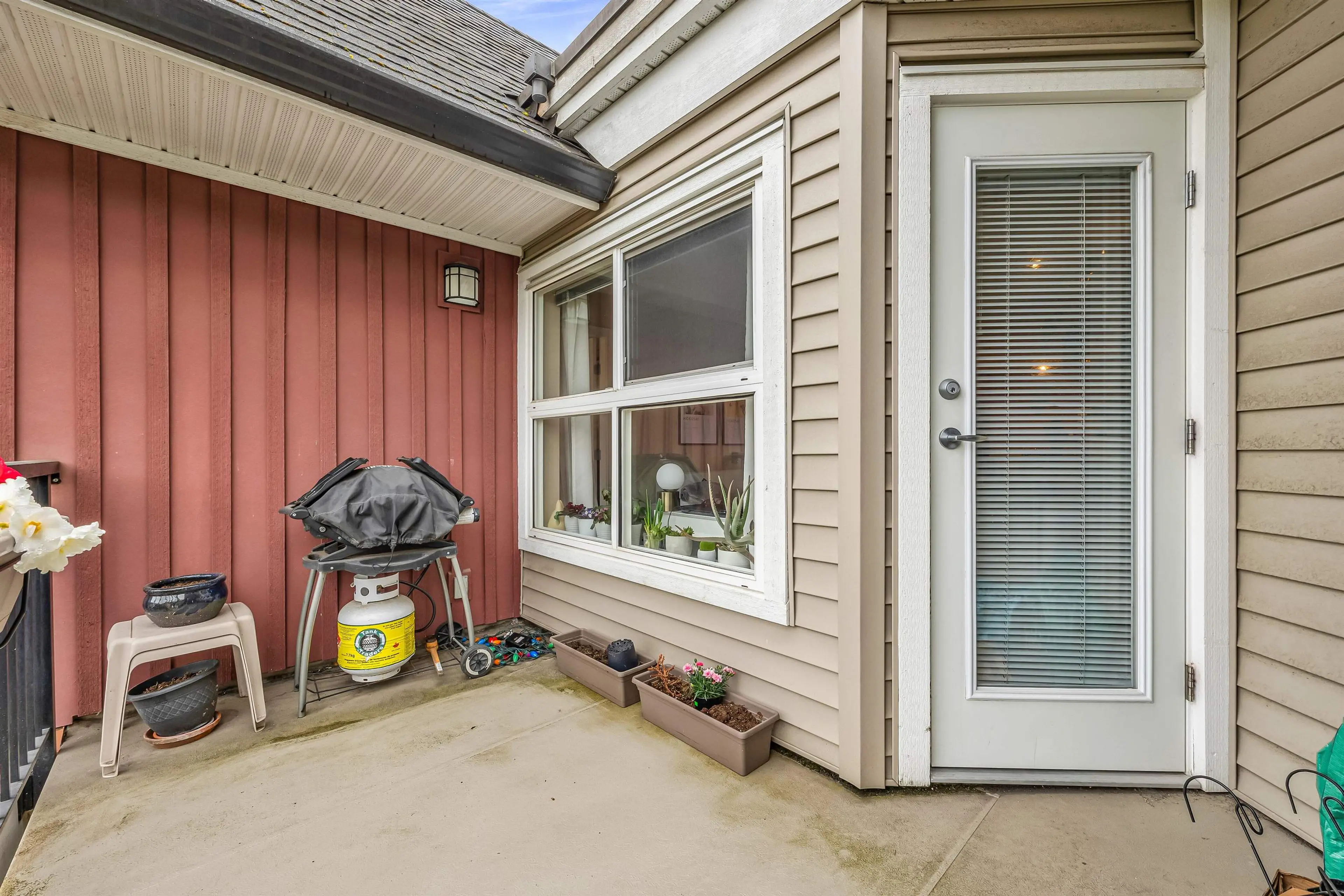 Property at #403 7088 MONT ROYAL SQUARE, Vancouver, BC