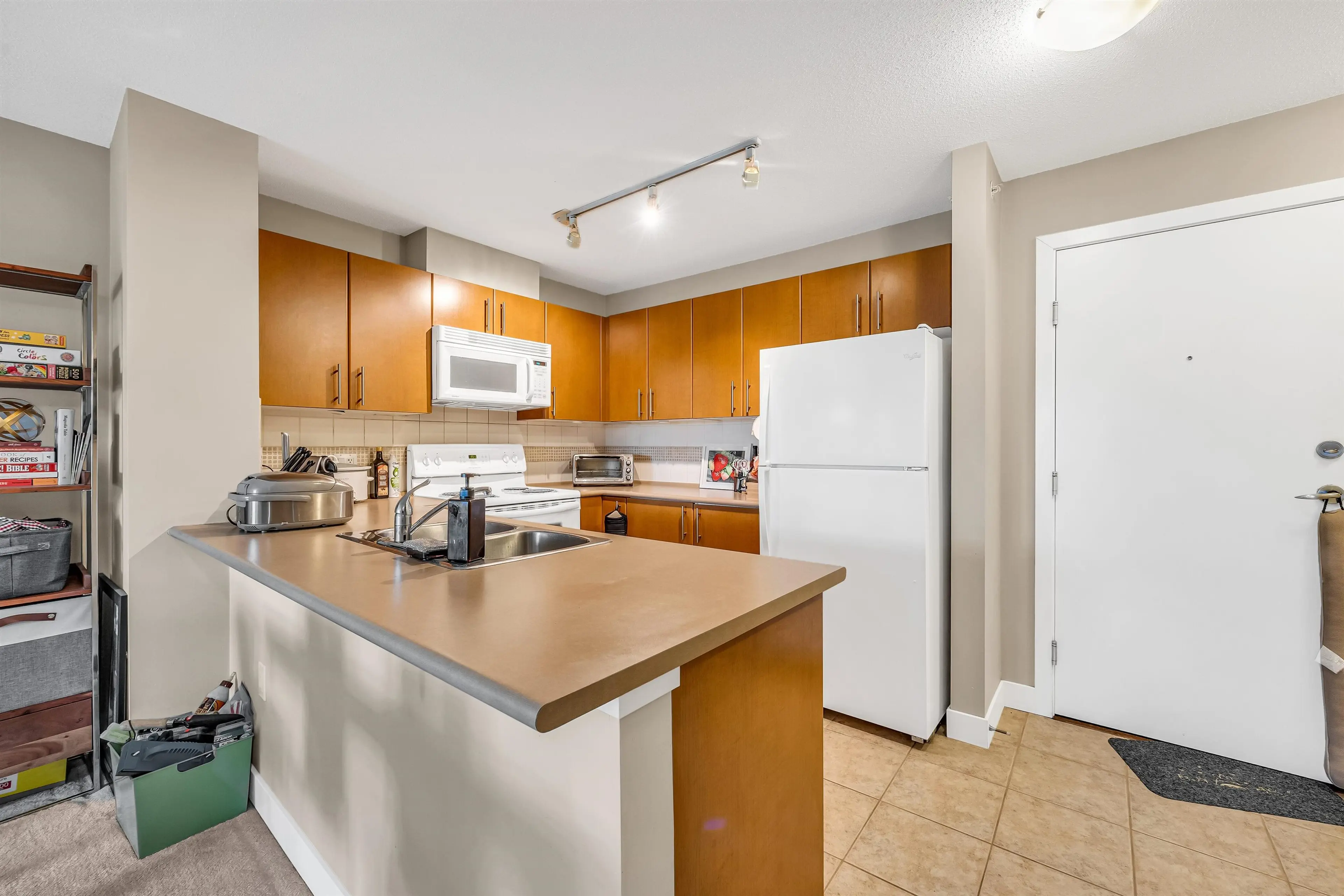 Property at #403 7088 MONT ROYAL SQUARE, Vancouver, BC
