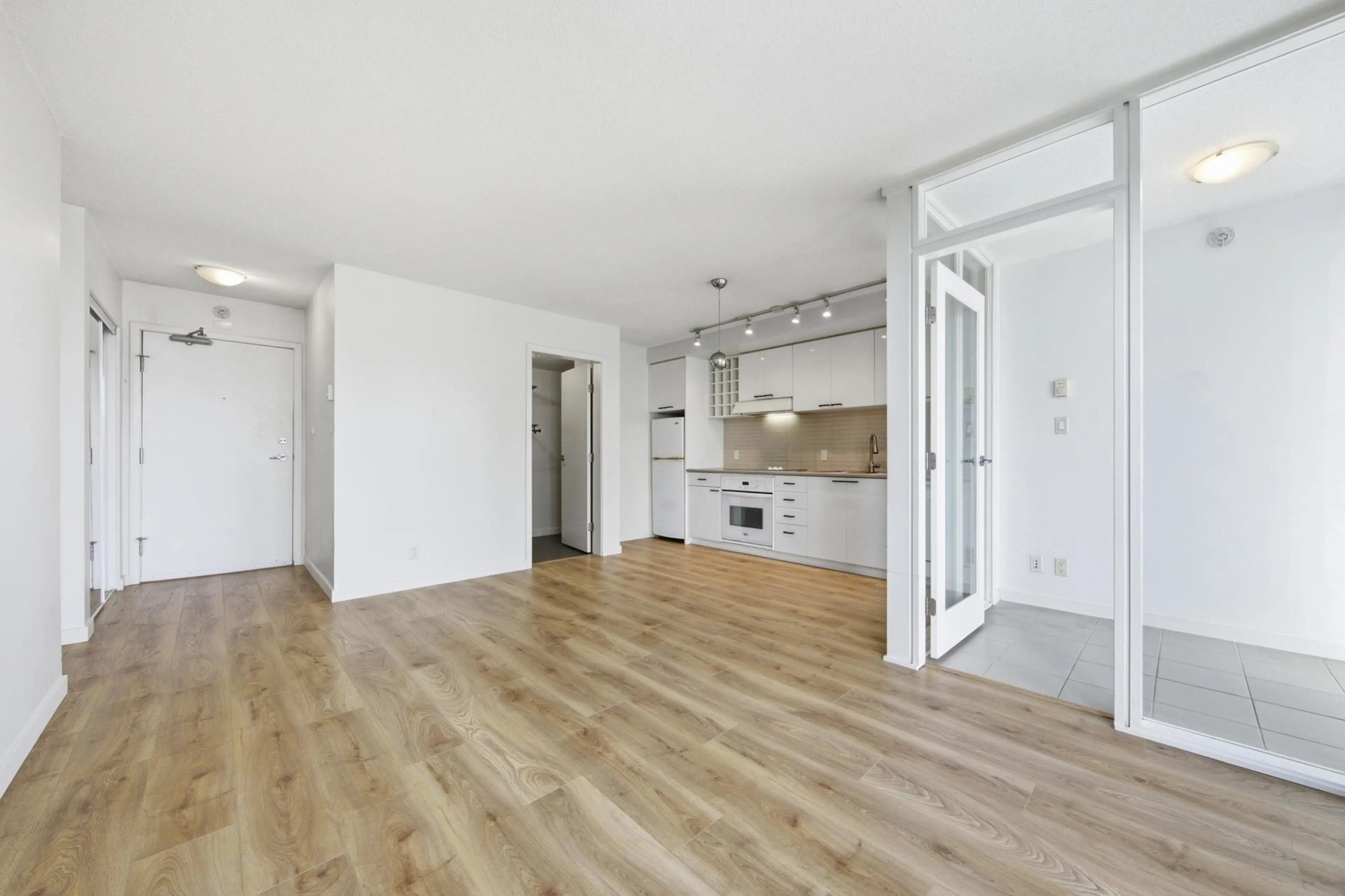 Property at #2607 602 CITADEL PARADE, Vancouver, BC