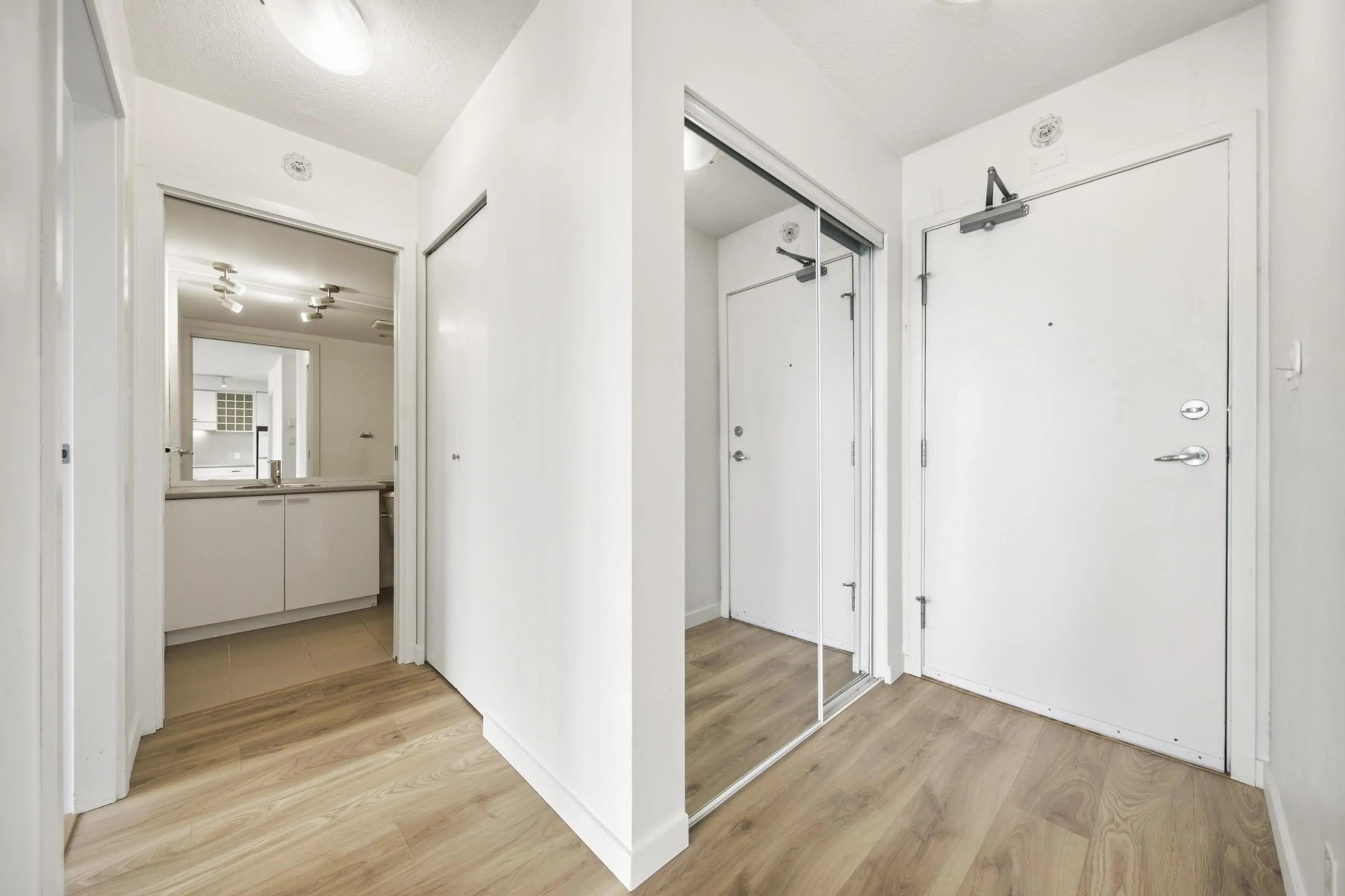 Property at #2607 602 CITADEL PARADE, Vancouver, BC