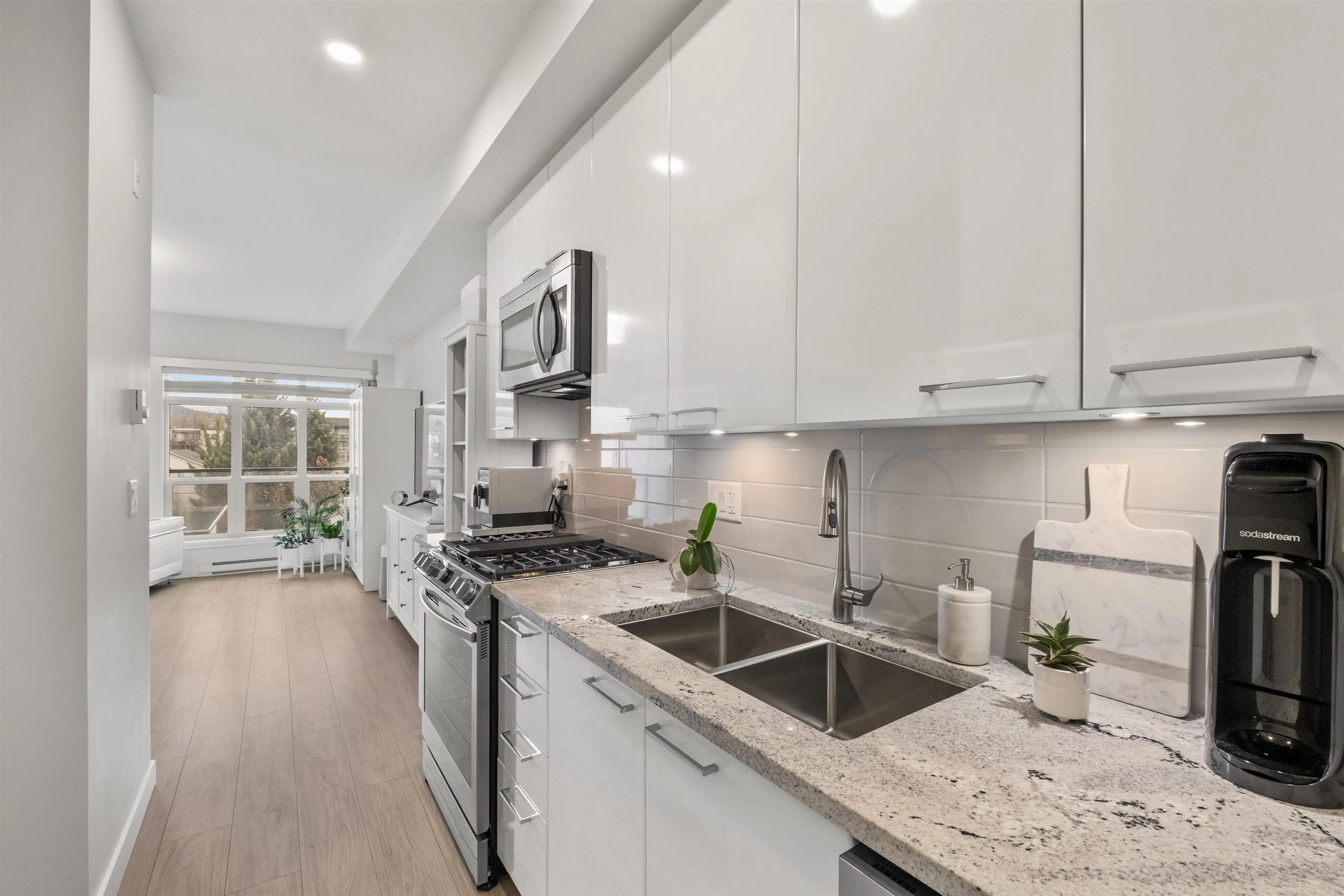 Property at #301 2356 WELCHER AVENUE, Port Coquitlam, BC