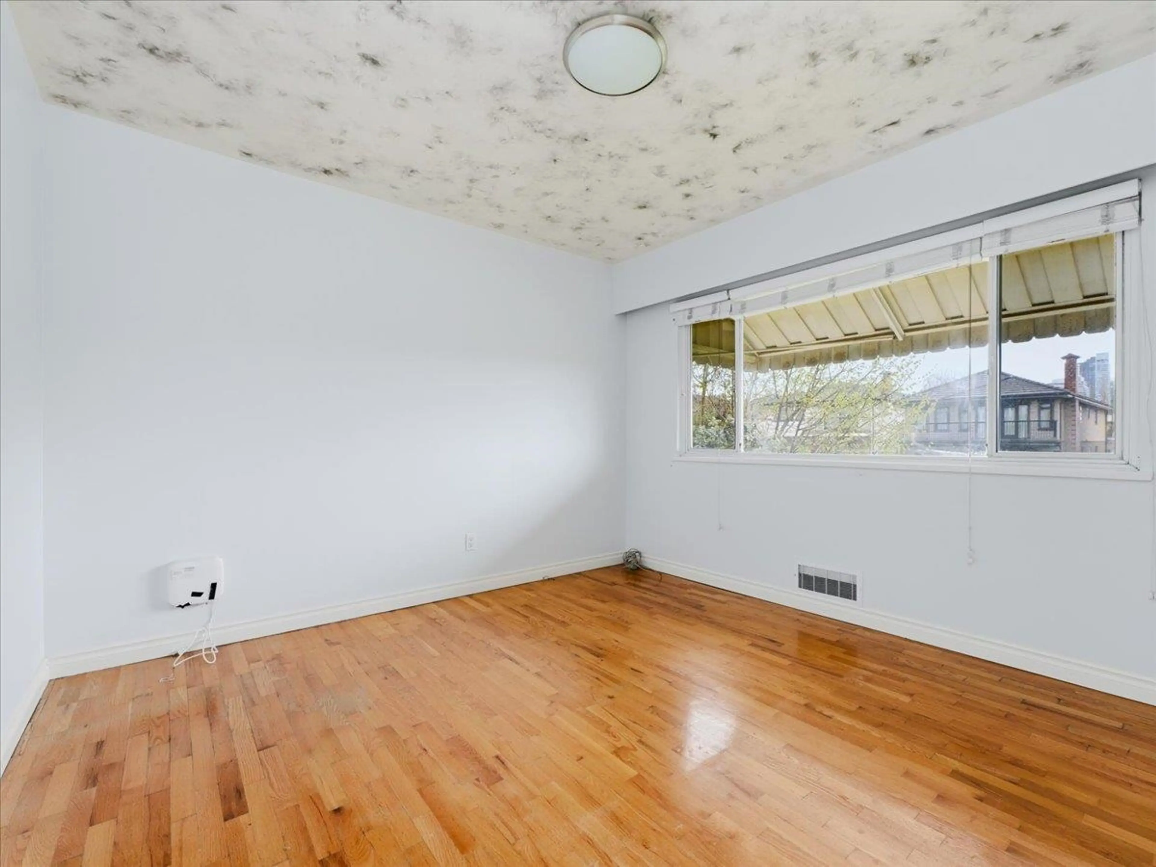 Property at 4009 UNION STREET, Burnaby, BC