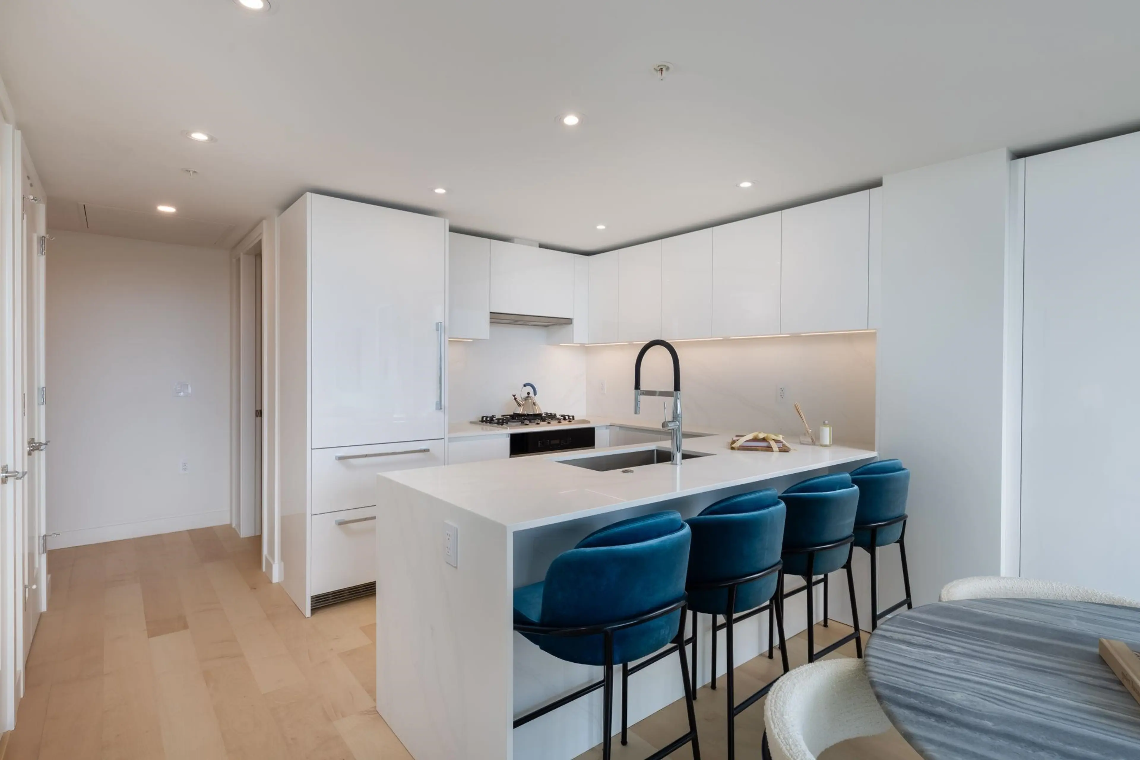 Property at #1501 135 E 13TH STREET, North Vancouver, BC