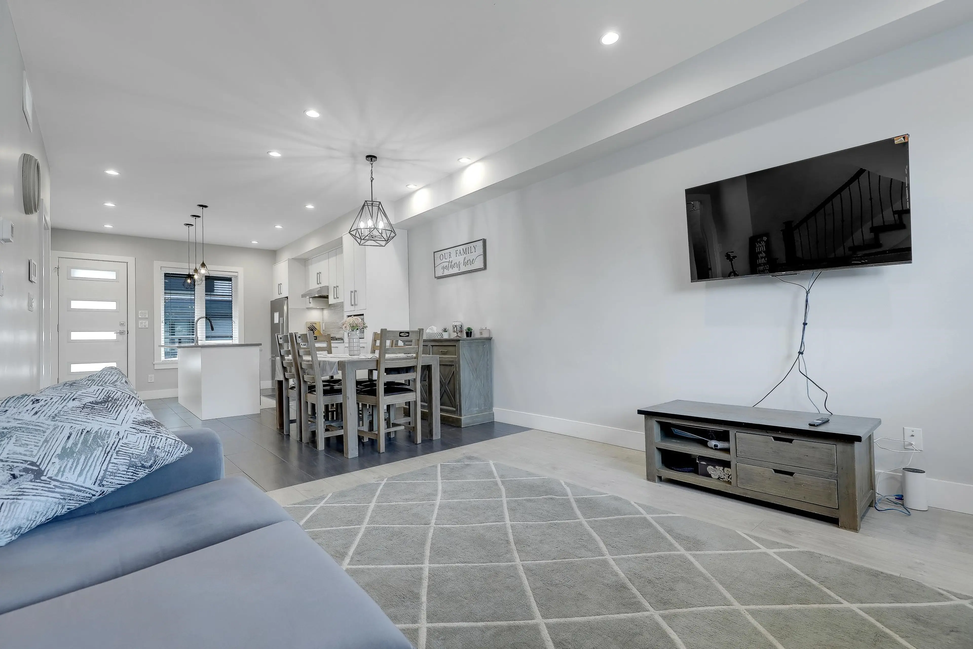 Property at #102 806 GAUTHIER AVENUE, Coquitlam, BC