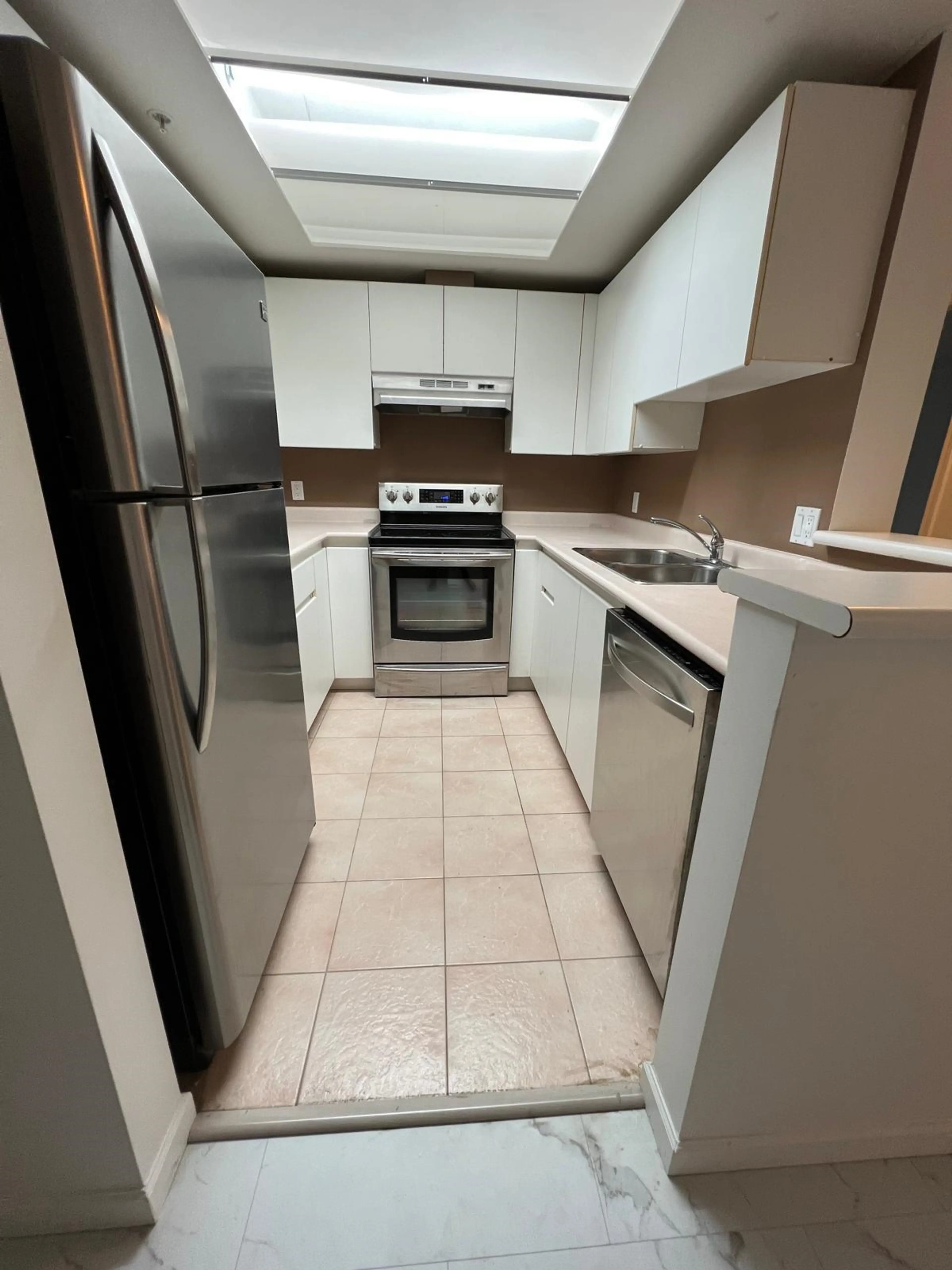 Property at #501 10899 UNIVERSITY DRIVE, Surrey, BC