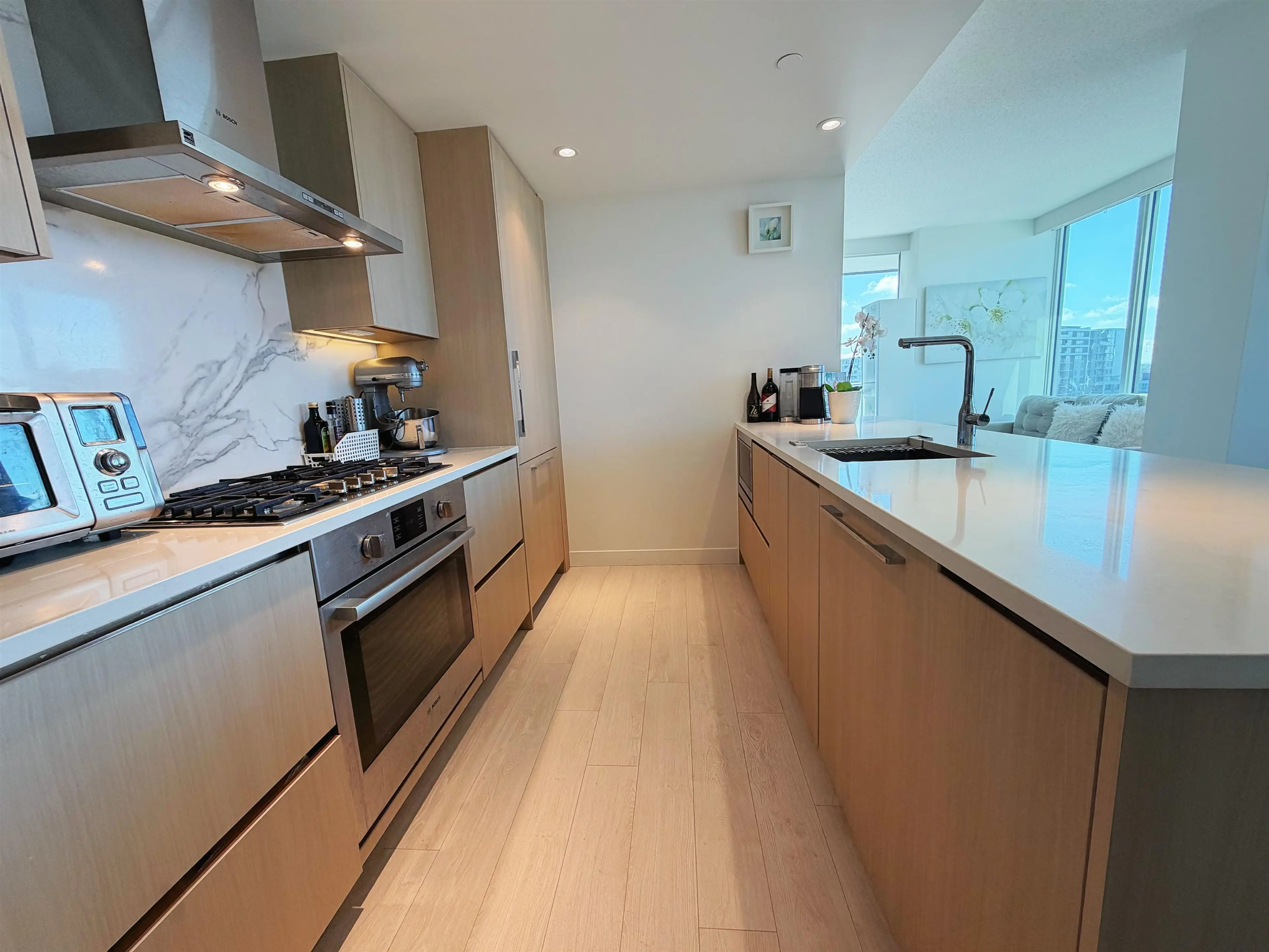 Property at #1001 8611 HAZELBRIDGE WAY, Richmond, BC