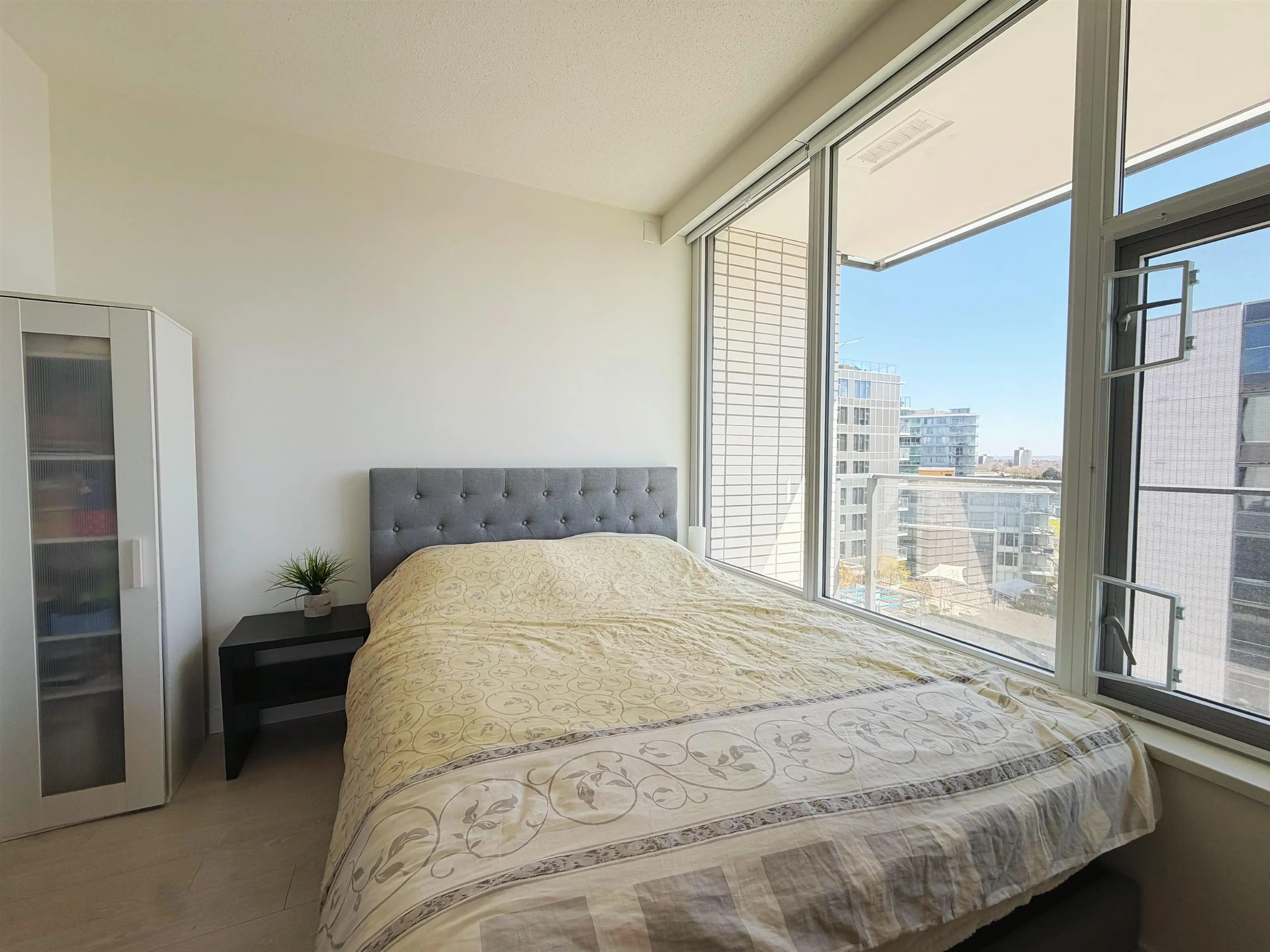 Property at #1001 8611 HAZELBRIDGE WAY, Richmond, BC