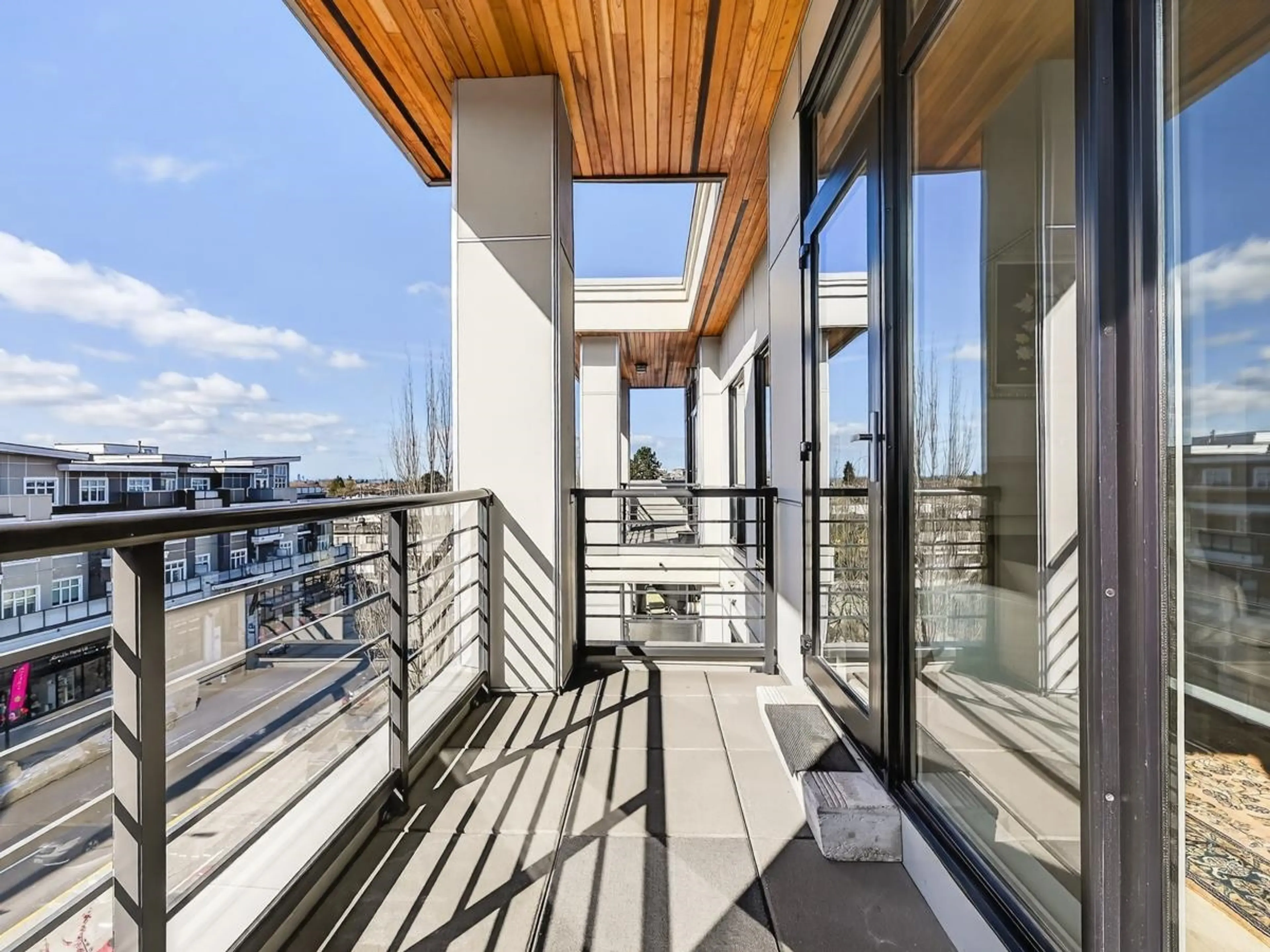 Property at #403 4721 HASTINGS STREET, Burnaby, BC