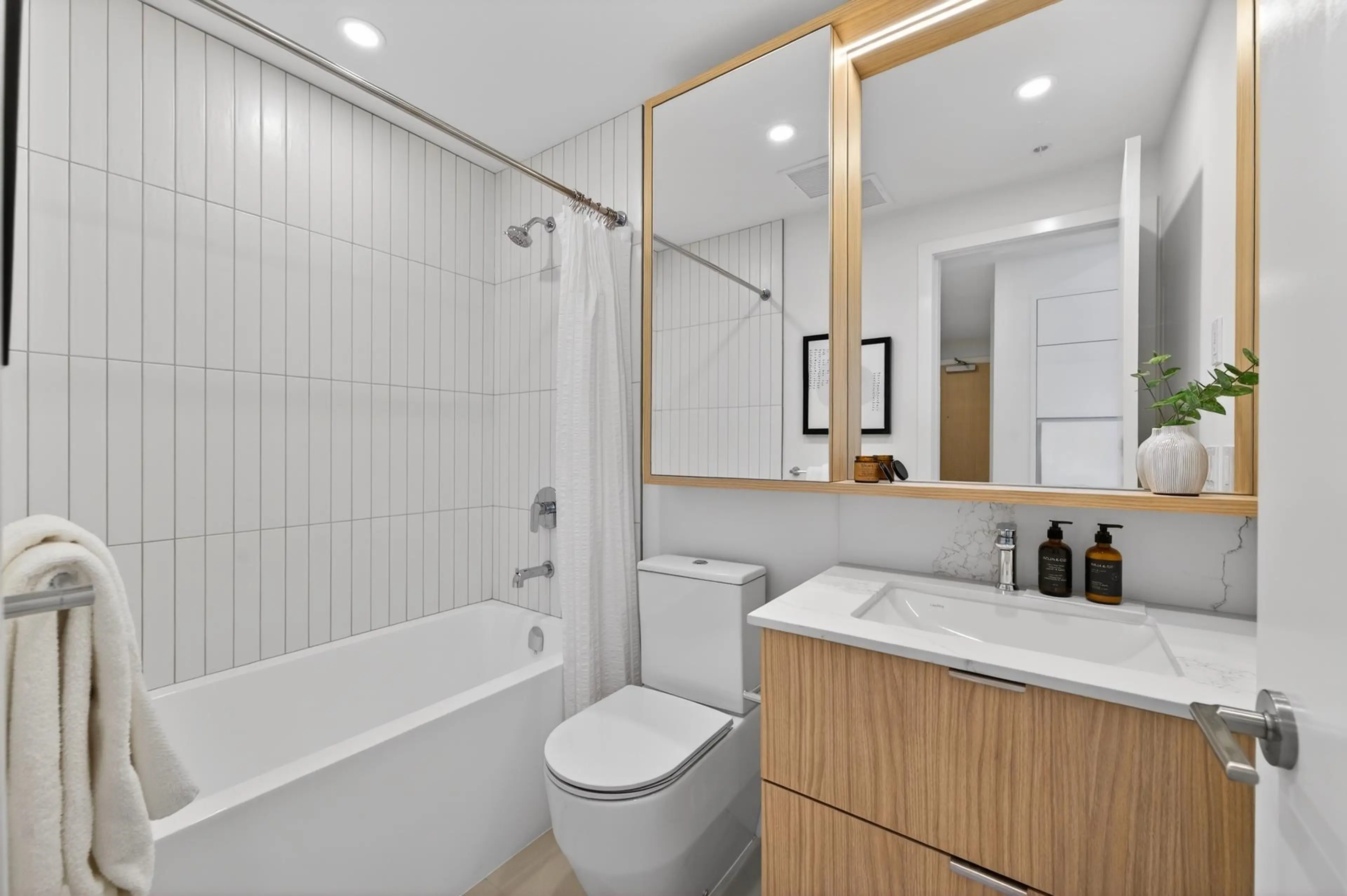 Property at #2710 537 COTTONWOOD AVENUE, Coquitlam, BC