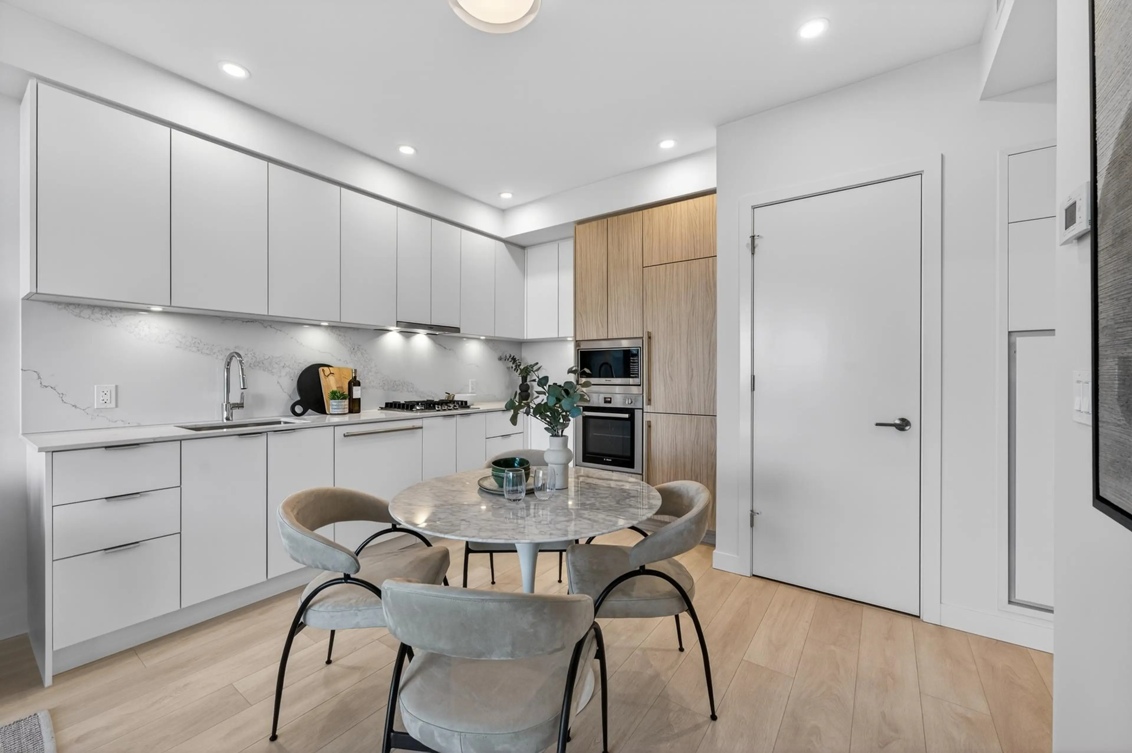 Property at #2710 537 COTTONWOOD AVENUE, Coquitlam, BC