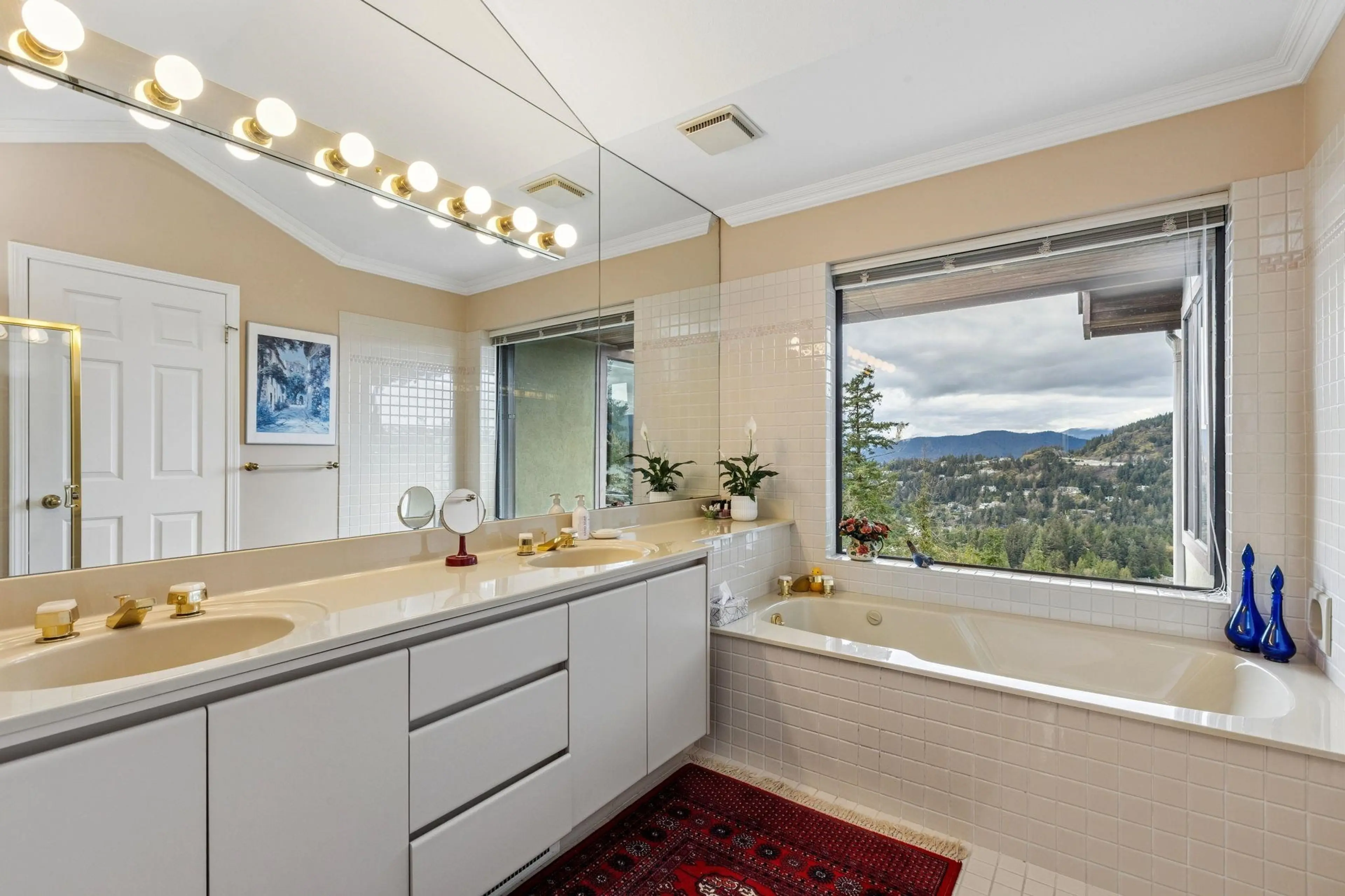 Property at 5180 MEADFEILD ROAD, West Vancouver, BC