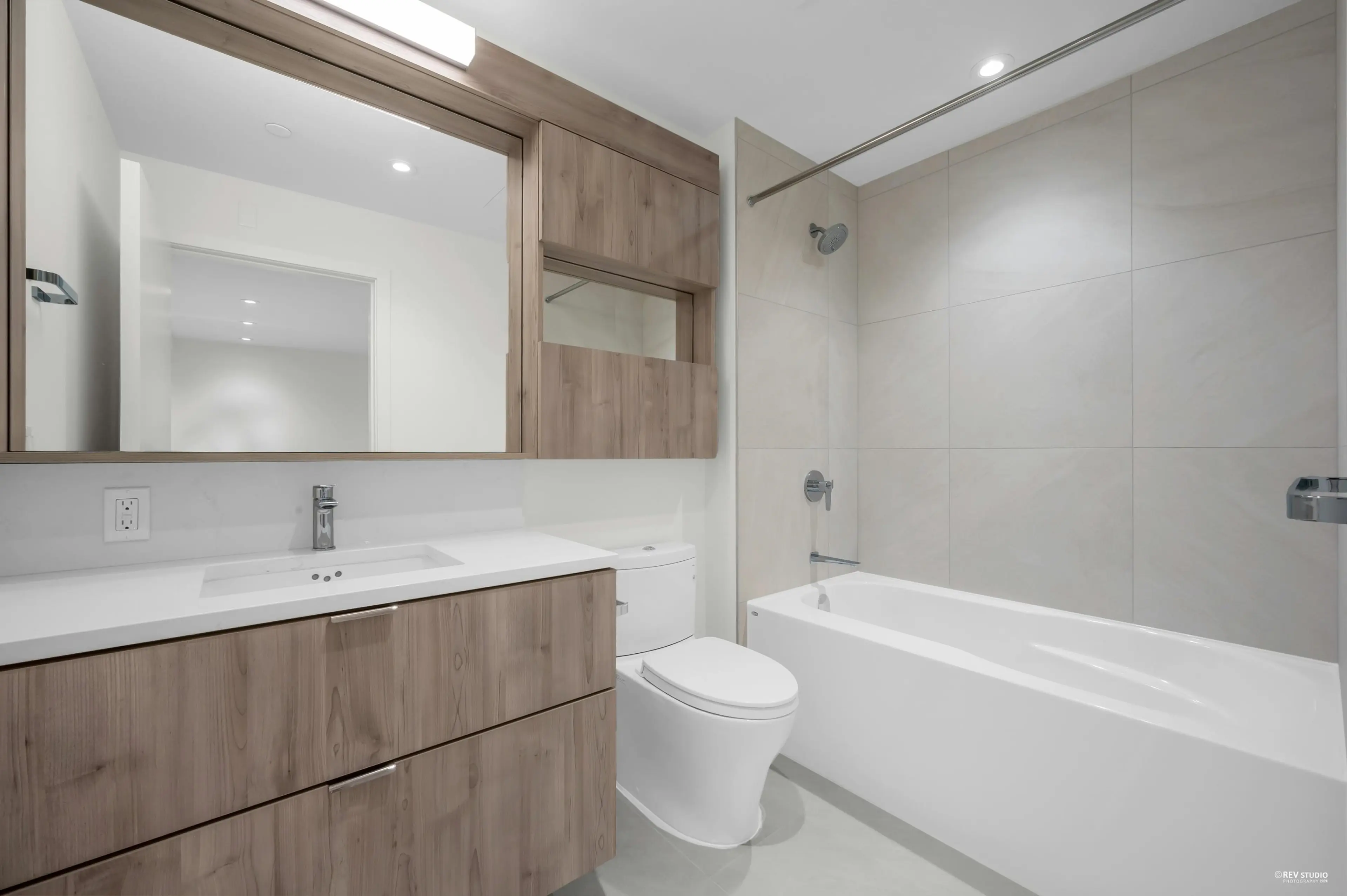 Property at #320 755 HARBOURSIDE DRIVE, North Vancouver, BC