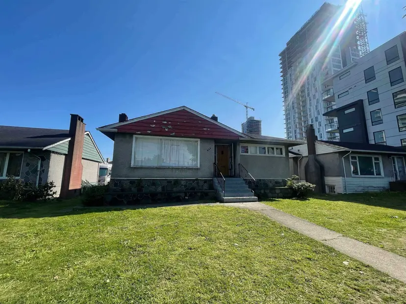 Property at 426 W 41st Avenue, Vancouver, BC