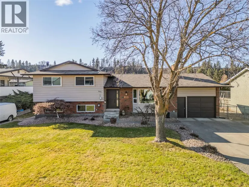 Property at 935 Hickory Road, Kelowna, BC