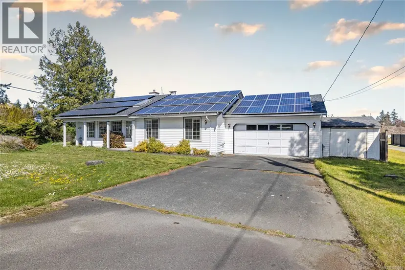 Property at 625 Forsyth Ave, Parksville, BC