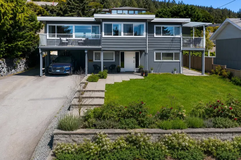 Property at 454 Monteray Avenue, North Vancouver, BC
