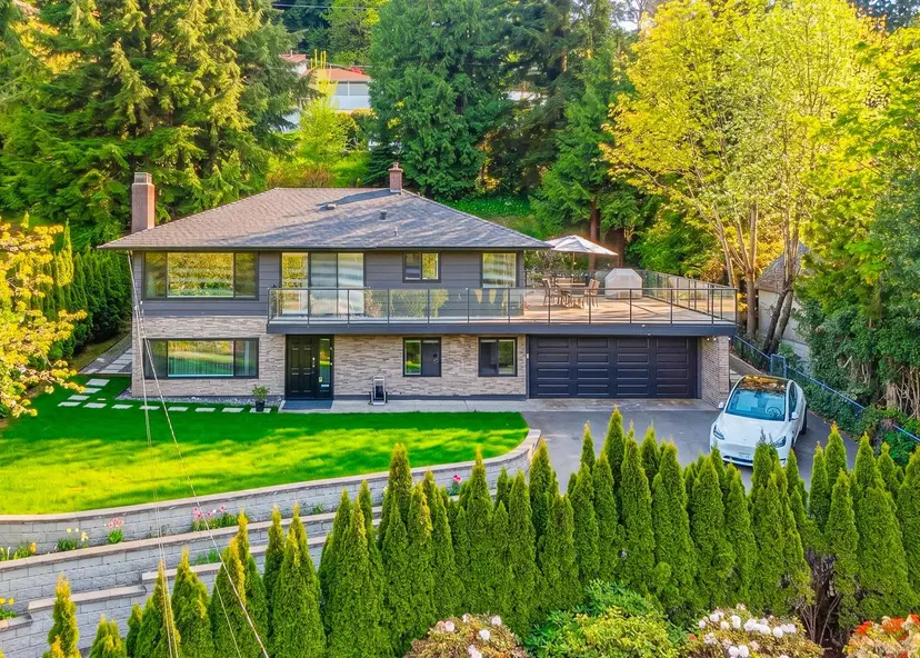 Property at 880 Jefferson Avenue, West Vancouver, BC