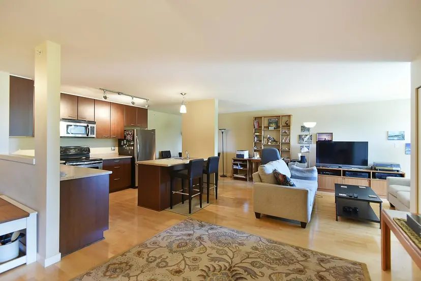 Property at #403 5631 Inlet Avenue, Sechelt, BC
