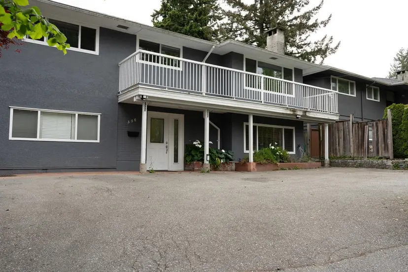 Property at ••• W Queens Road, North Vancouver, BC