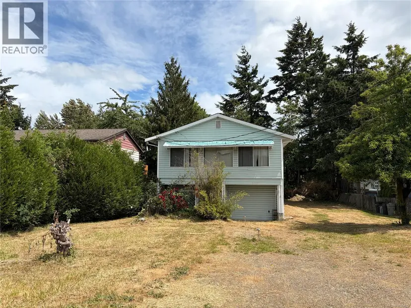 Property at 2400 Fitzgerald Ave, Courtenay, BC