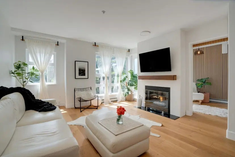 Property at ••• W 7th Avenue, Vancouver, BC