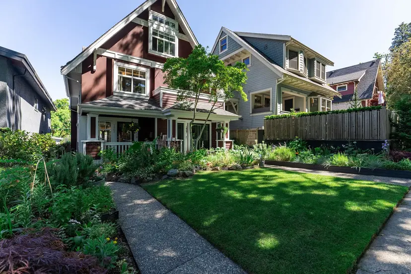 Property at ••• E 7th Avenue, Vancouver, BC